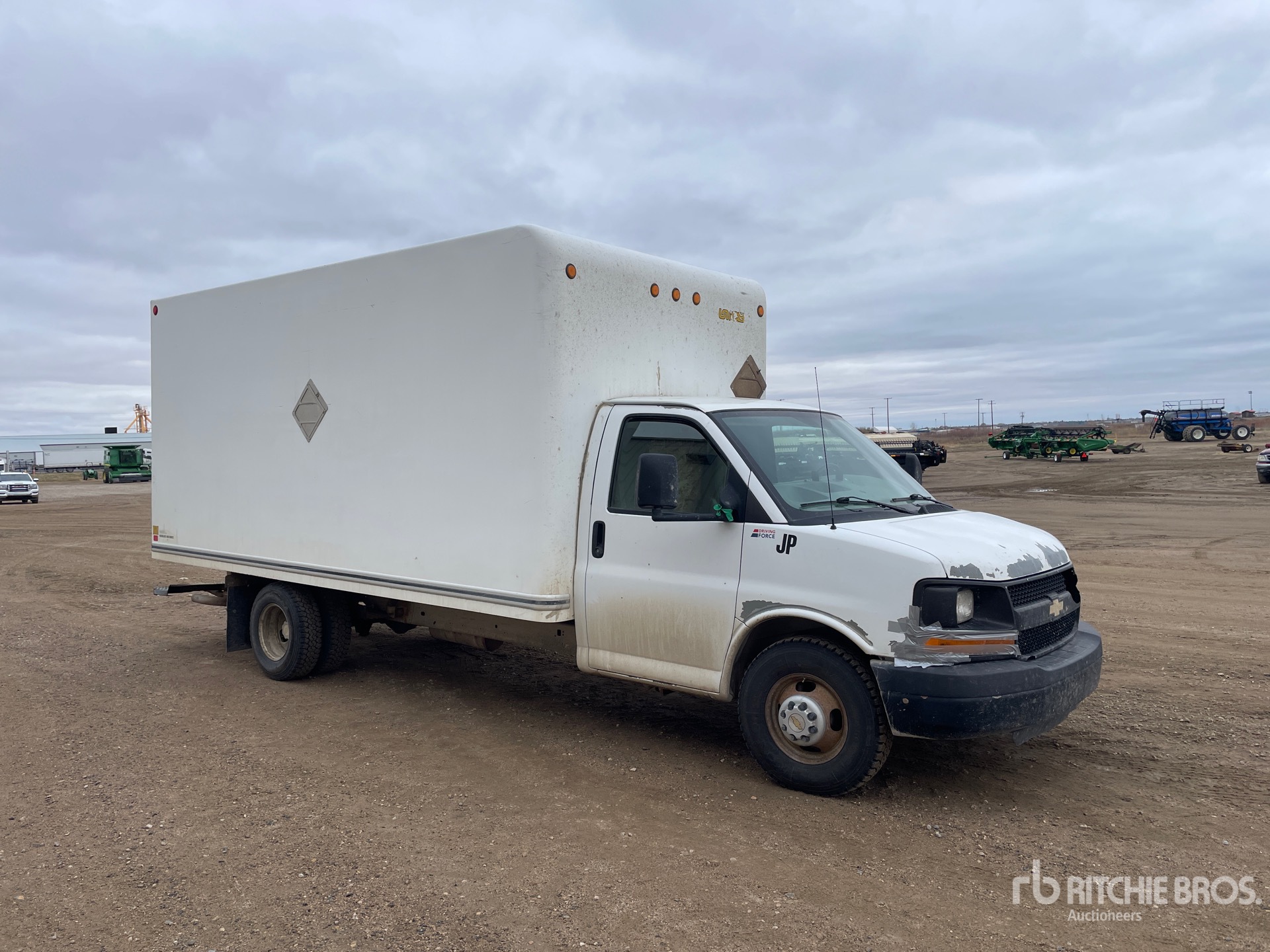 Aspect général with Image, coin avant droit