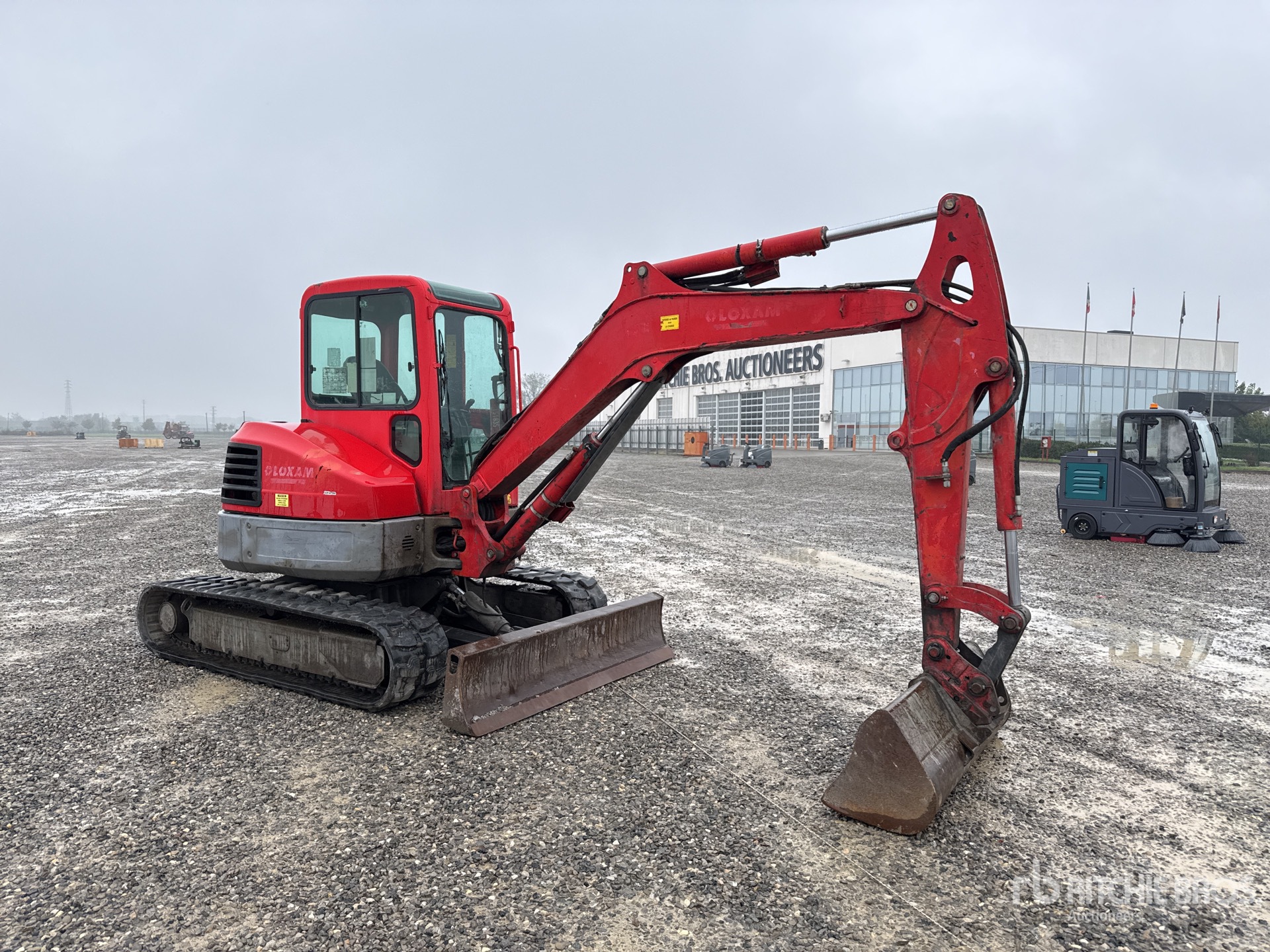 Aspect général with Image, coin avant droit