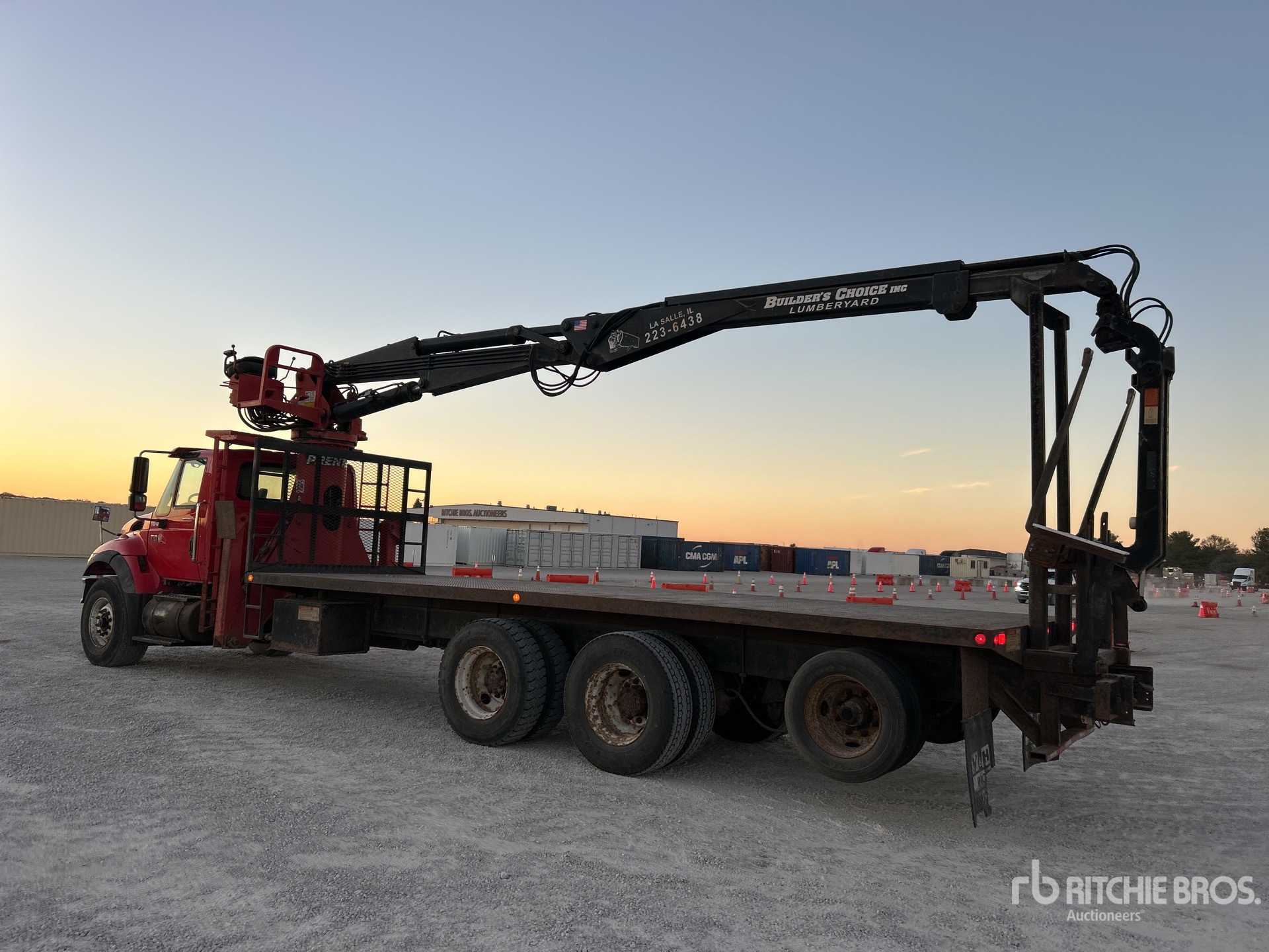 Aspect général with Image, coin arrière gauche