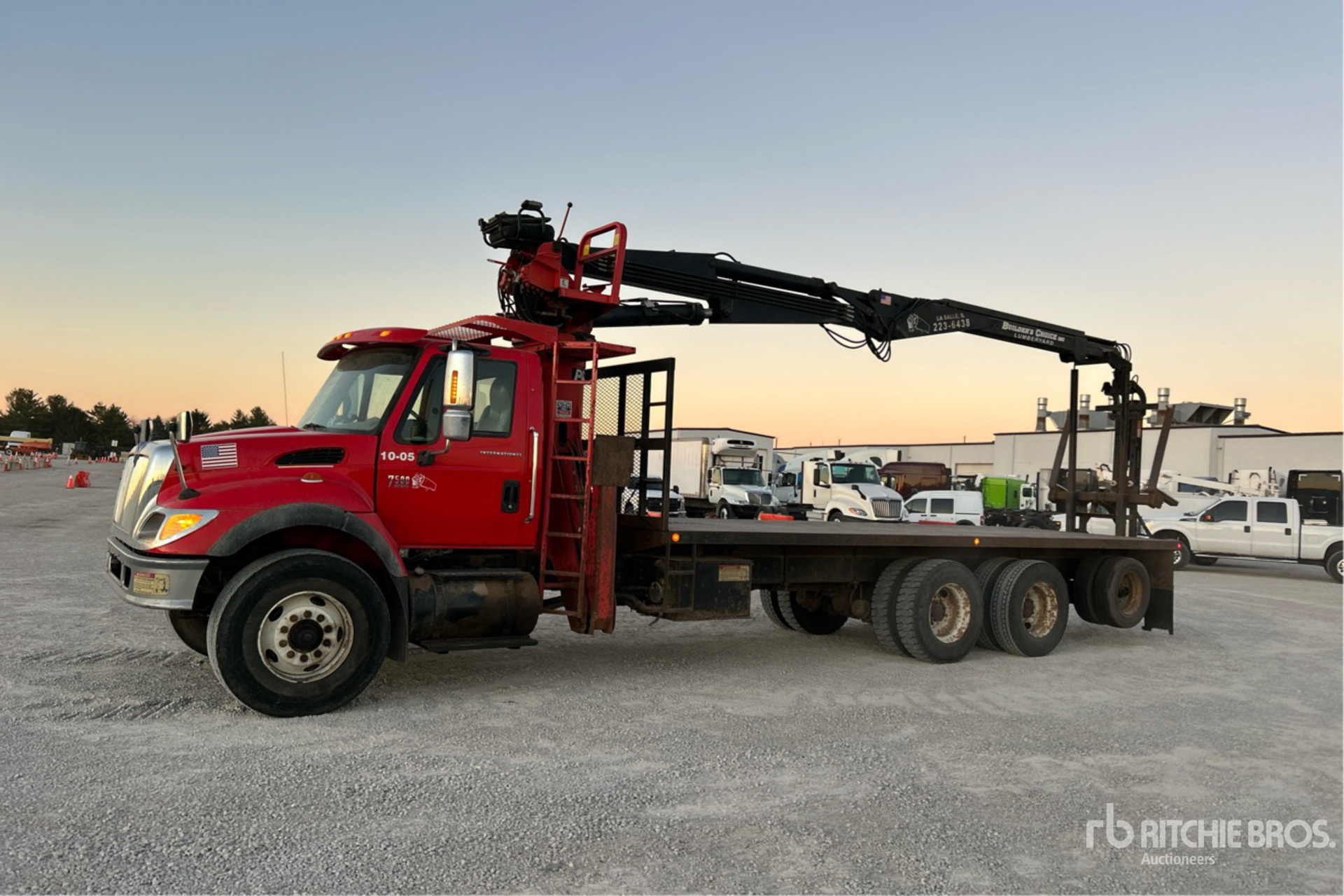 General Appearance with Picture, Left Front Corner