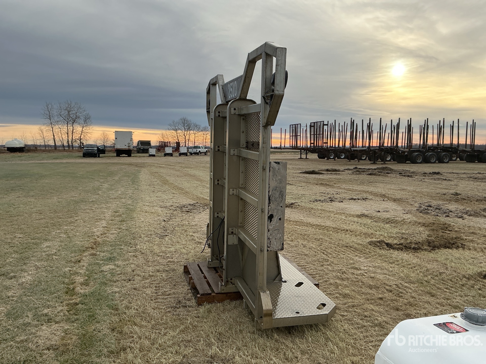 General Appearance with Bild, Ecke hinten rechts