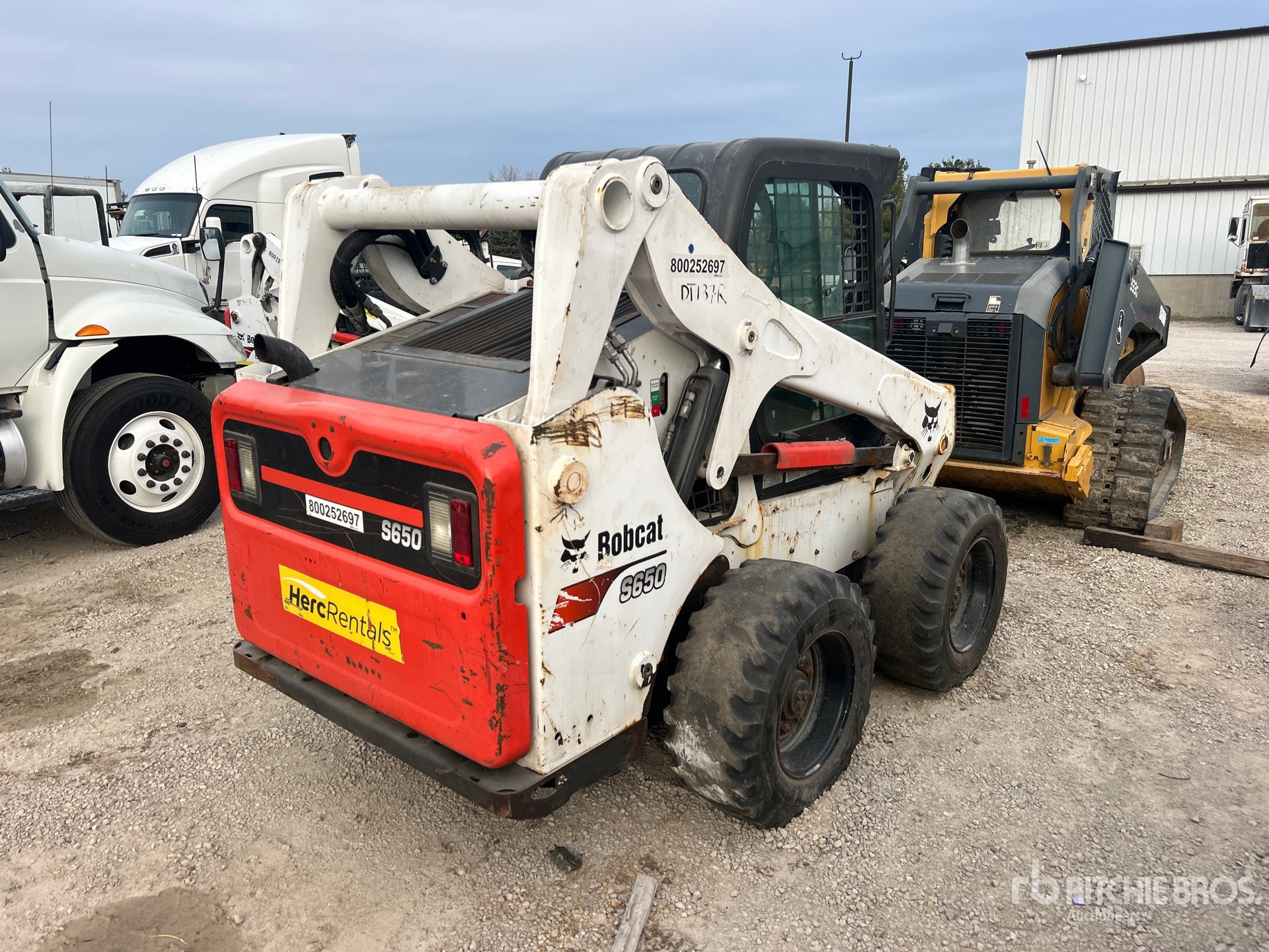 General Appearance with Imagen: esquina trasera derecha