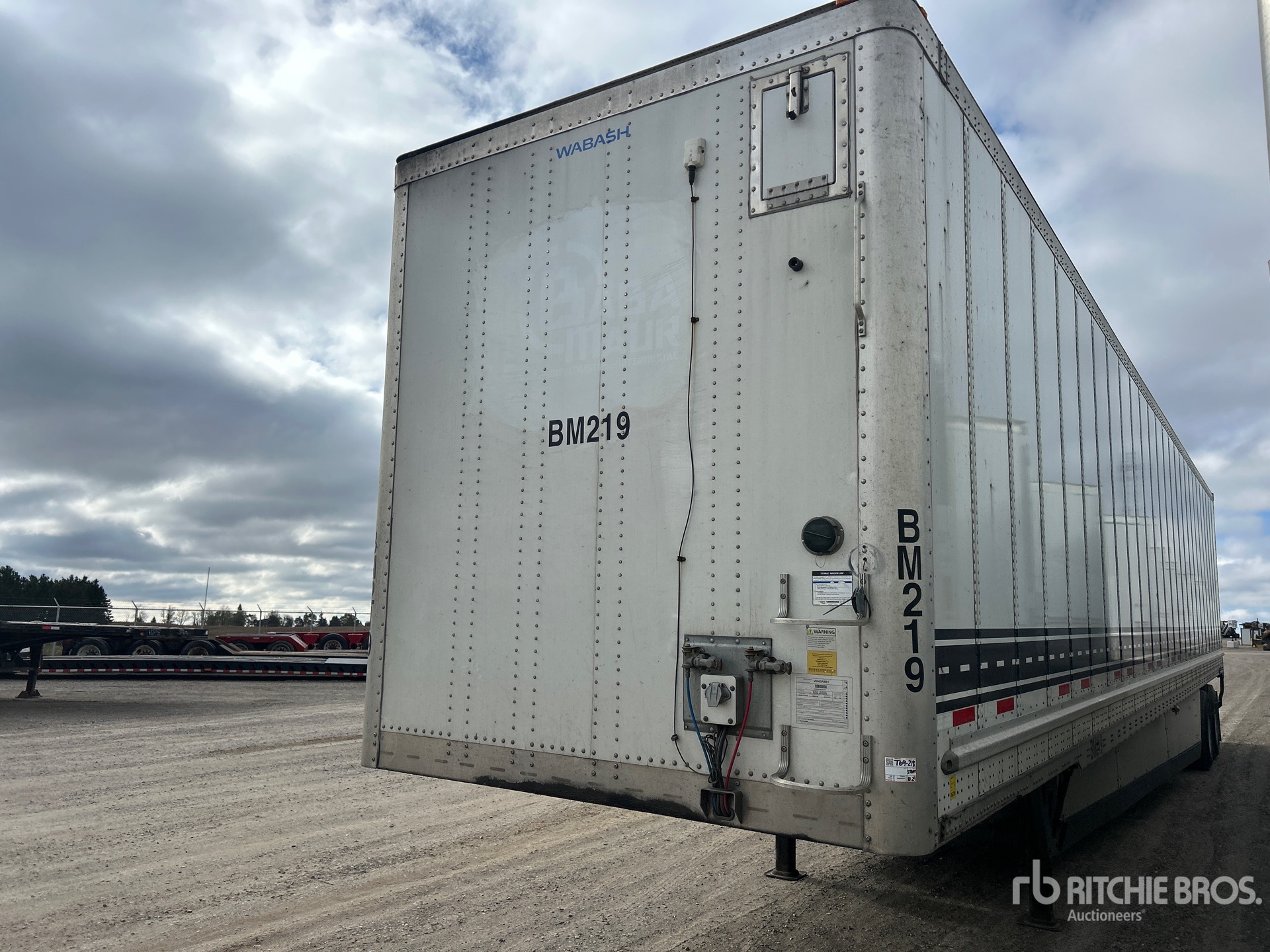 General Appearance with Bild, Ecke vorne links