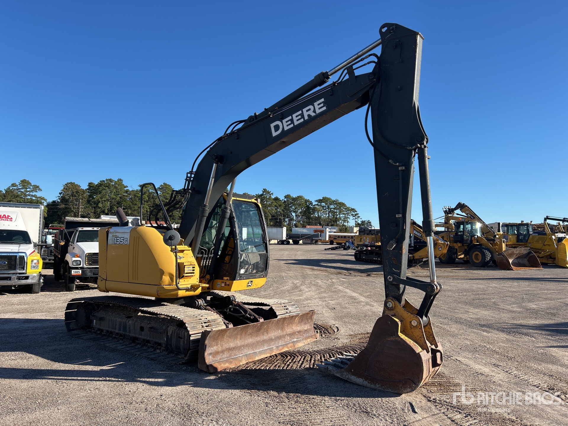 General Appearance with Bild, Ecke vorne rechts