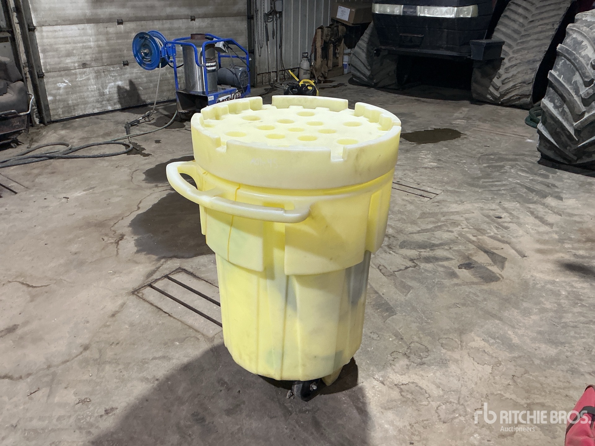 General Appearance with Foto, angolo anteriore sinistro