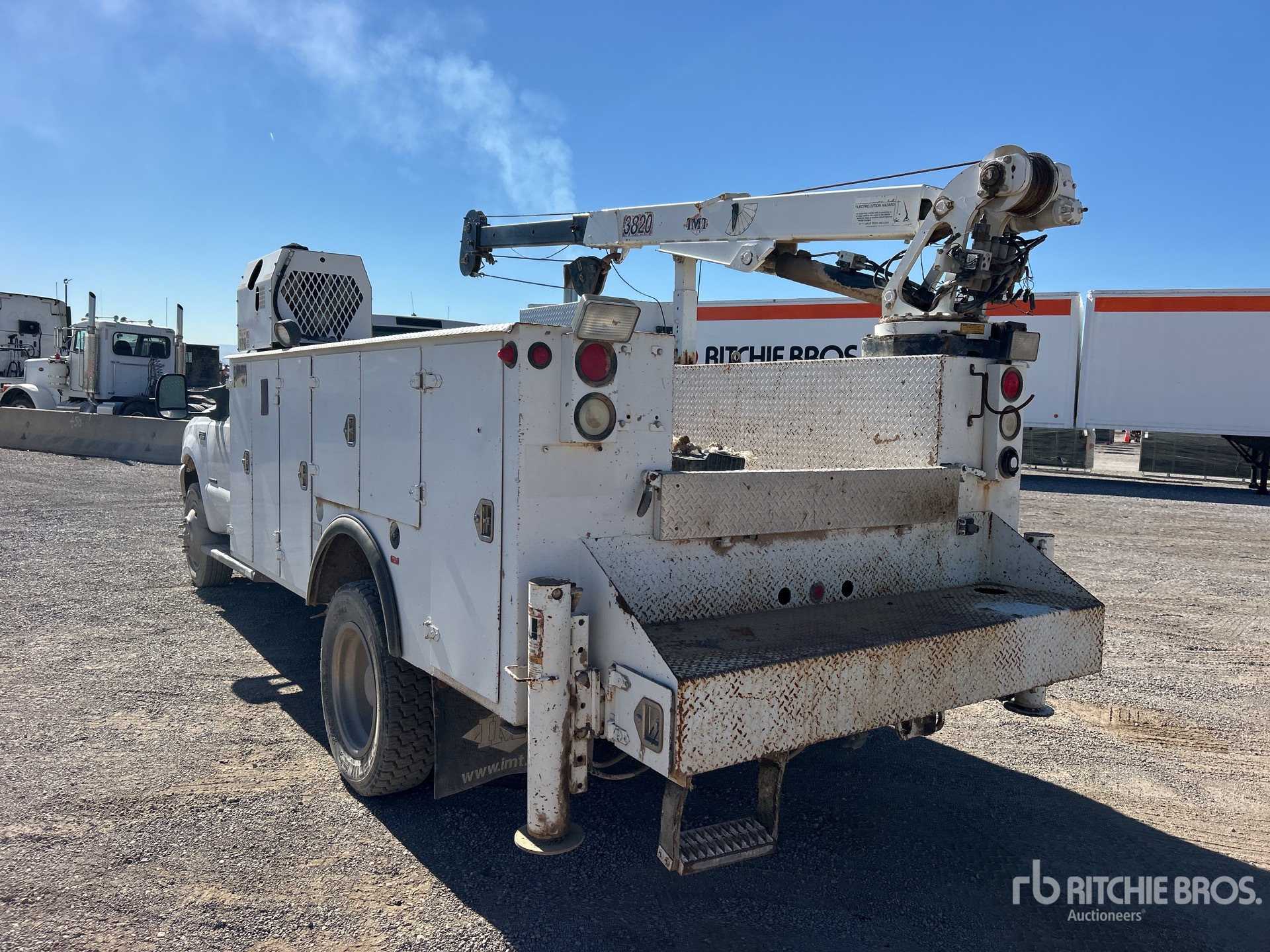 General Appearance with Picture, Left Rear Corner