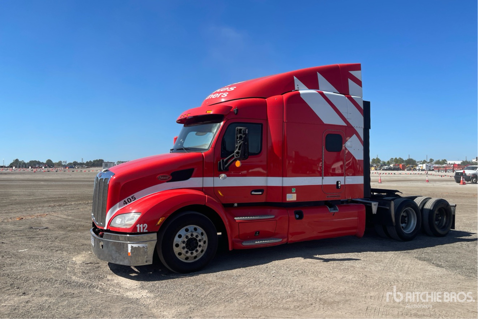 General Appearance with Bild, Ecke vorne links