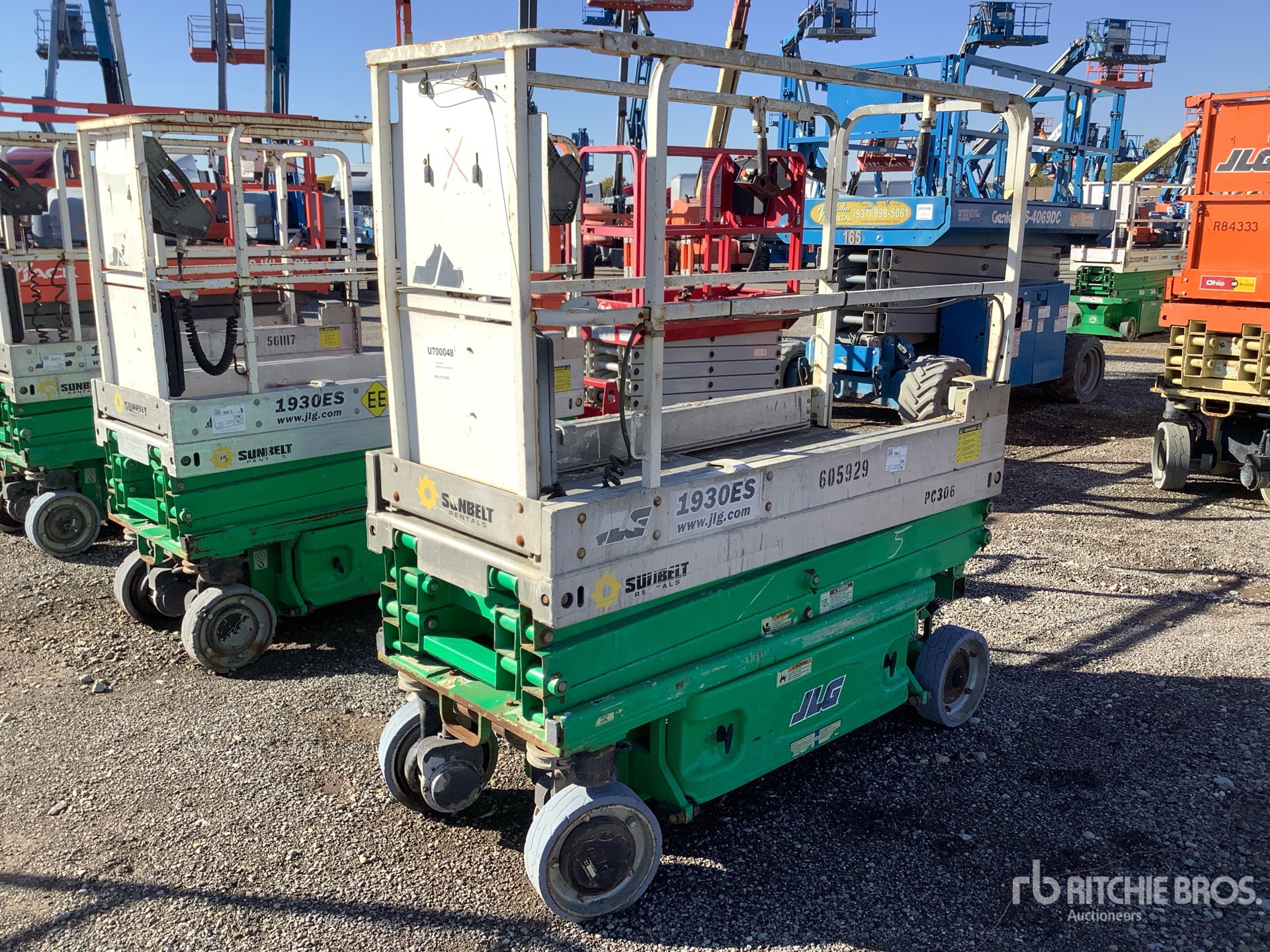 General Appearance with Foto, angolo anteriore sinistro