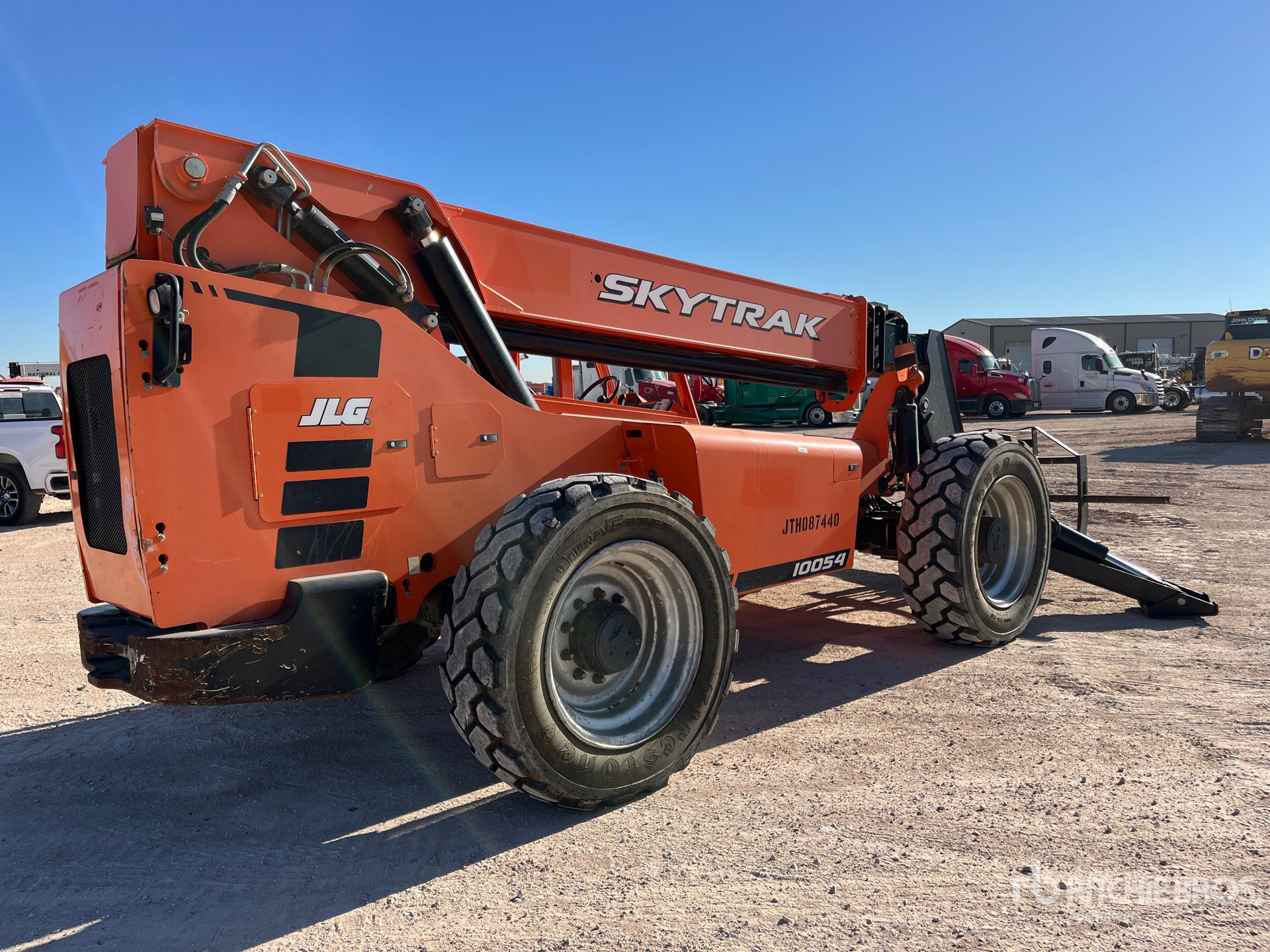 Aspect général with Image, coin arrière droit