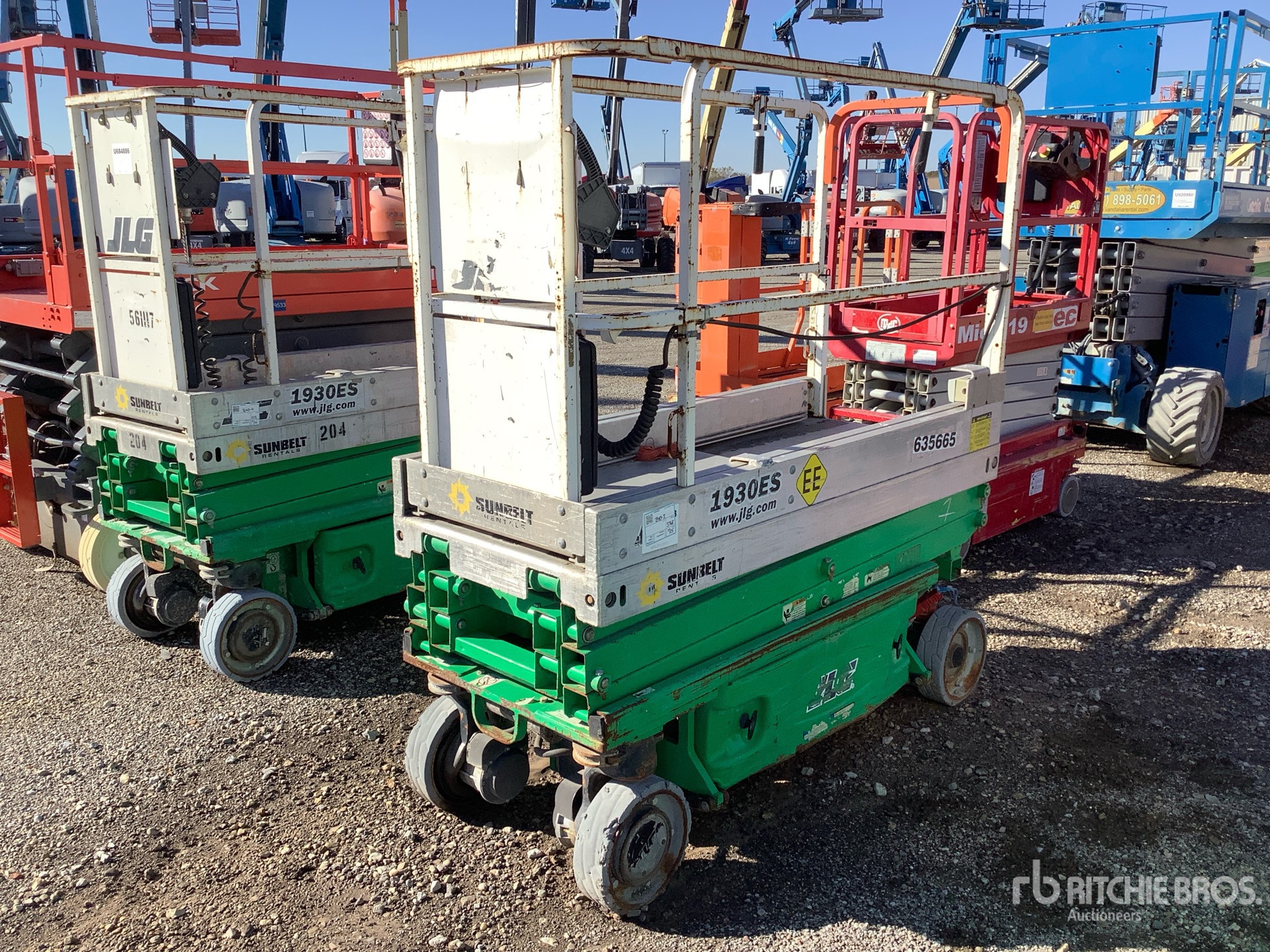 General Appearance with Foto, angolo anteriore sinistro