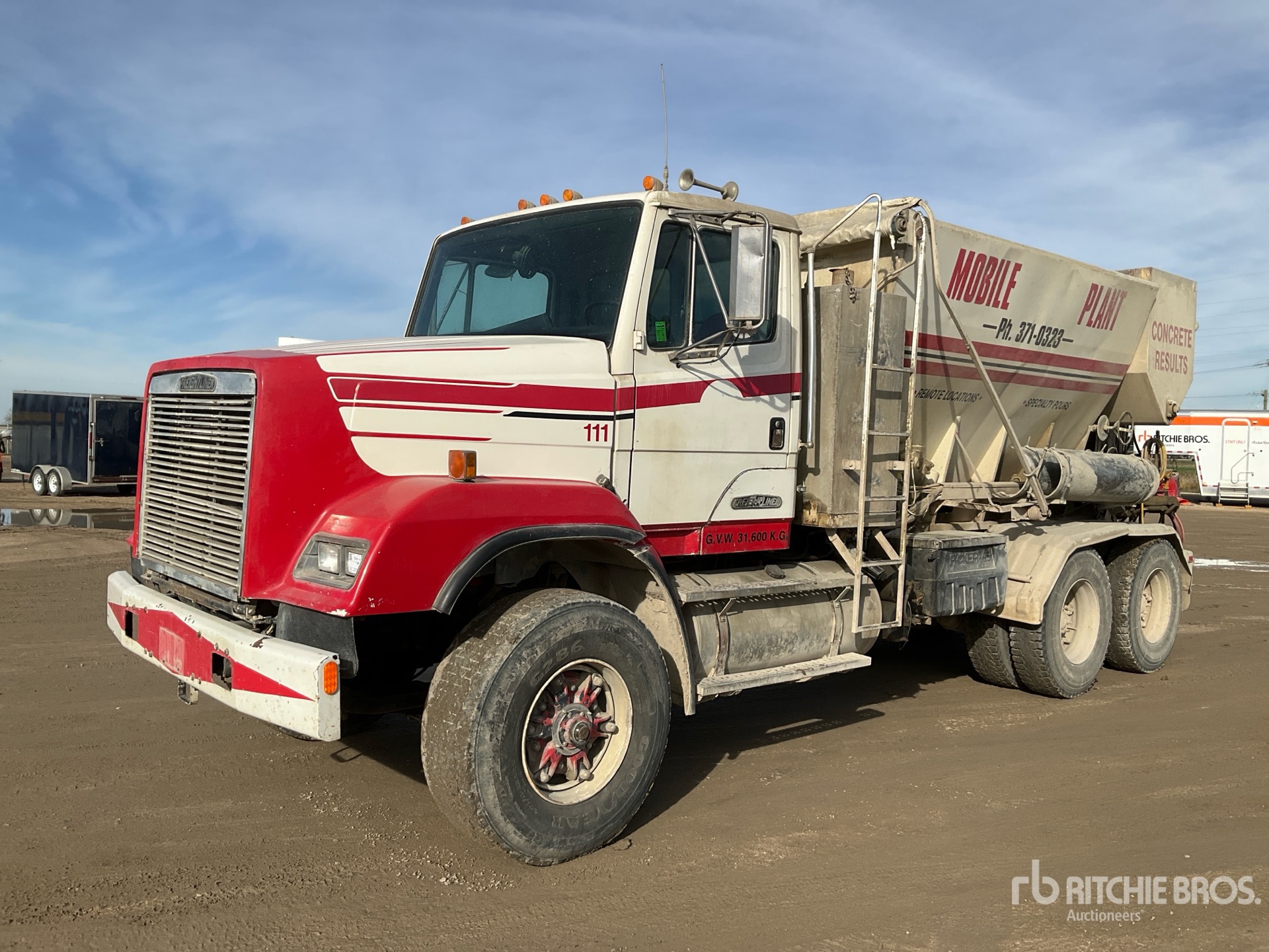 General Appearance with Foto, angolo anteriore sinistro