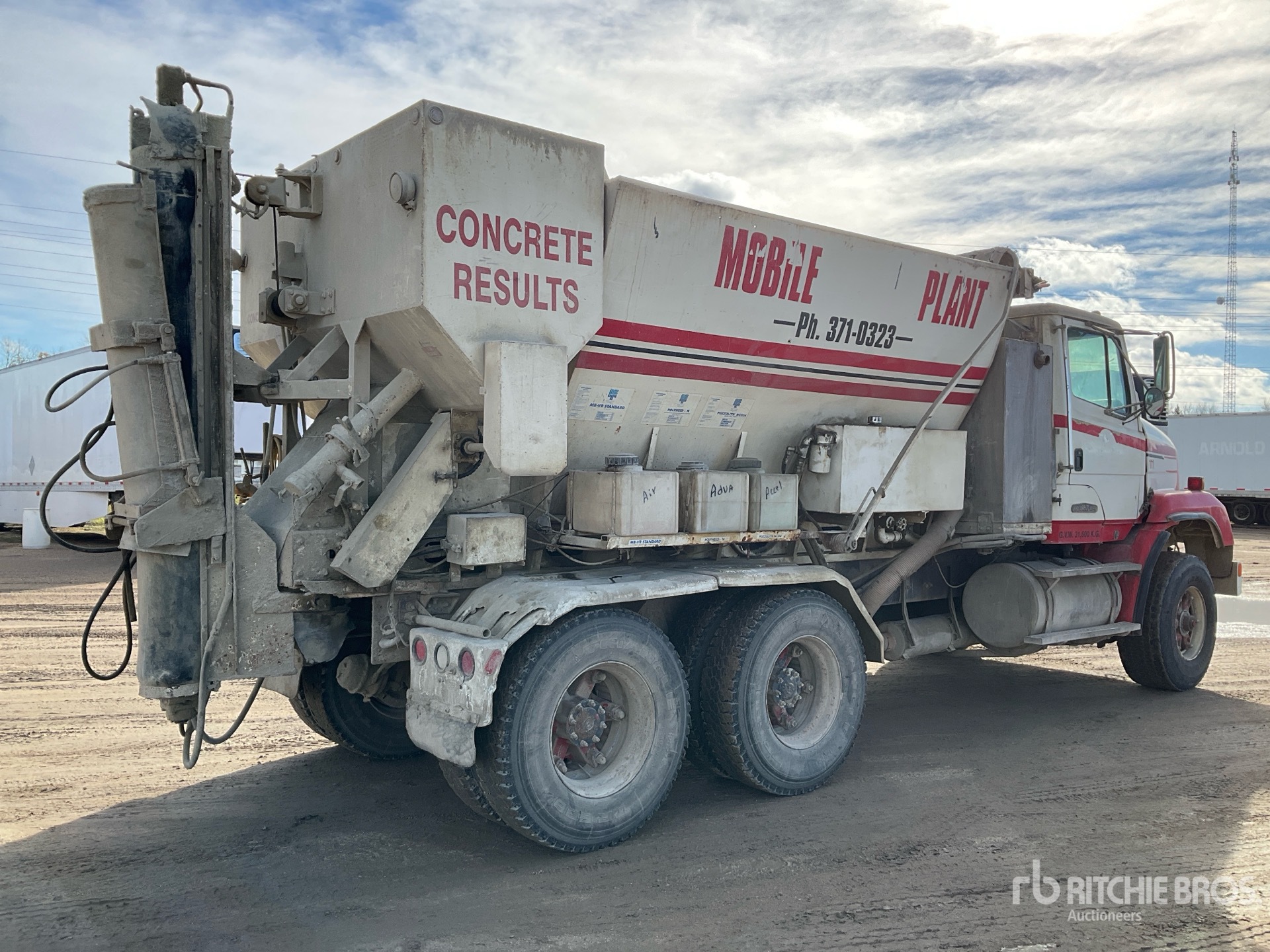 General Appearance with Foto, angolo anteriore sinistro