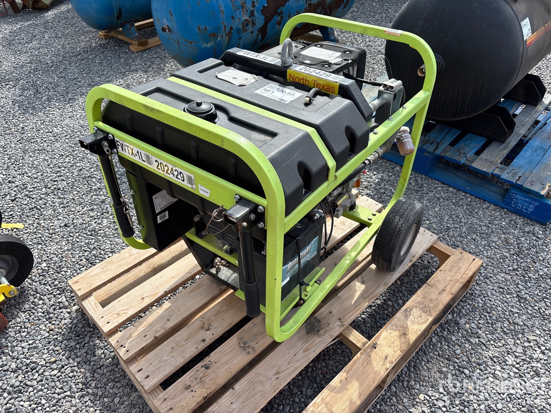 General Appearance with Picture, Left Front Corner