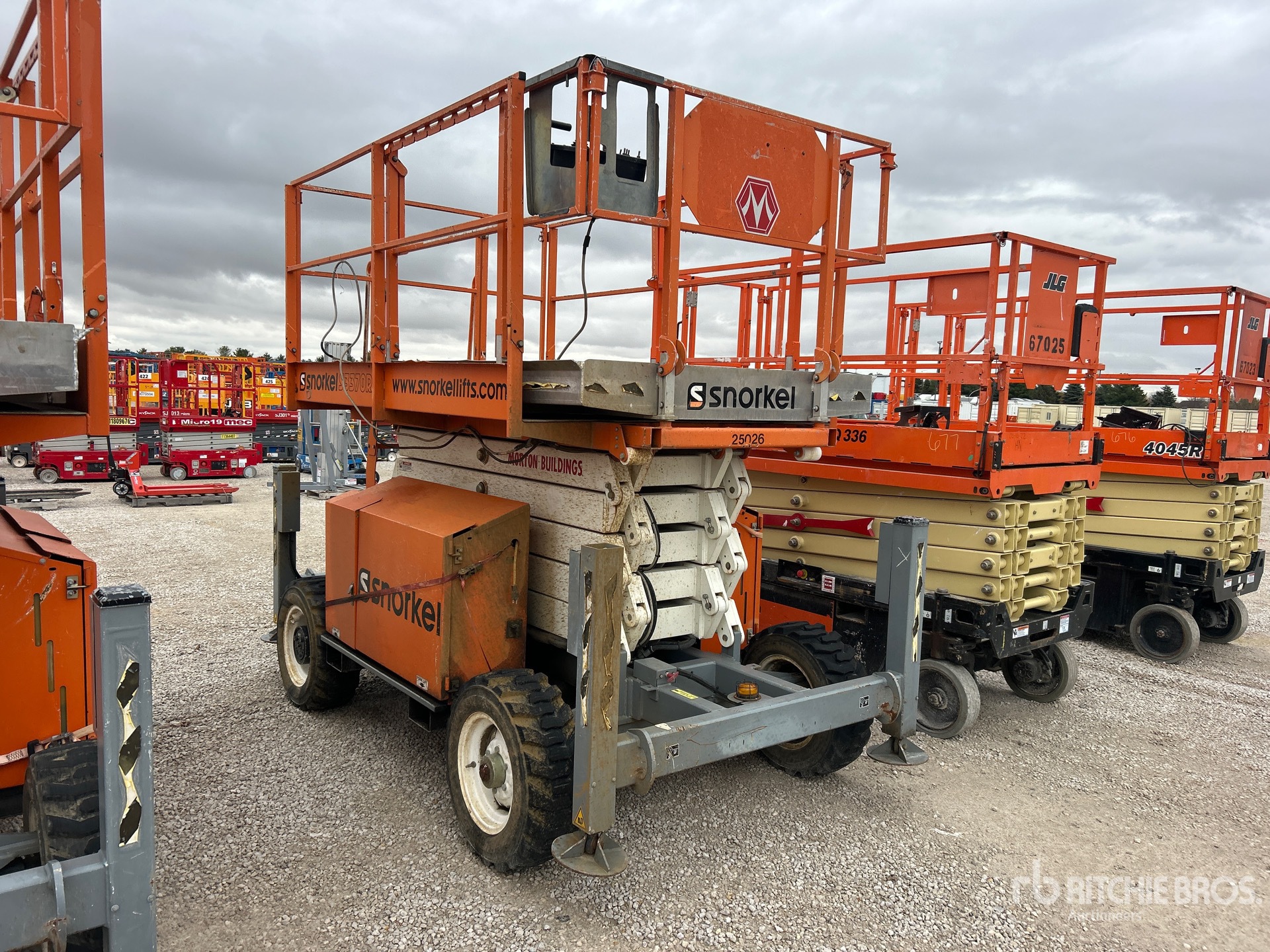 General Appearance with Picture, Right Front Corner