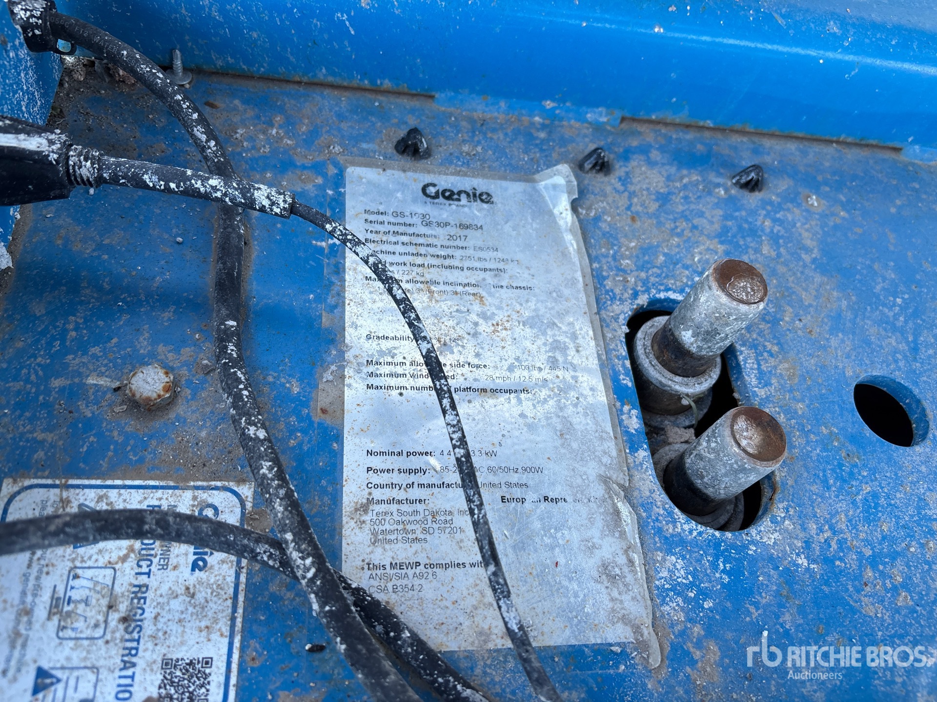 General Appearance with Seriennummer / FIN