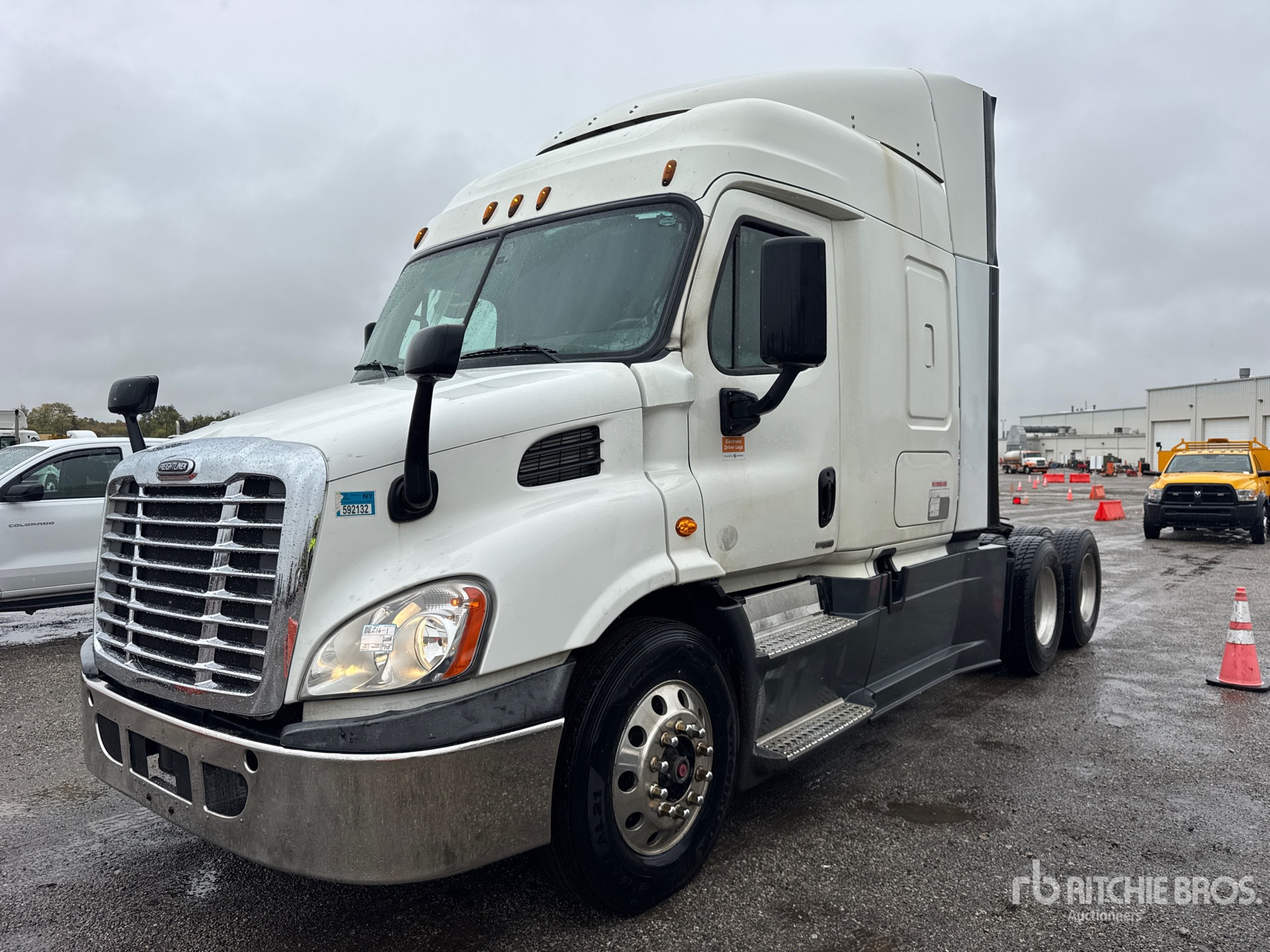 General Appearance with Imagen: esquina delantera izquierda