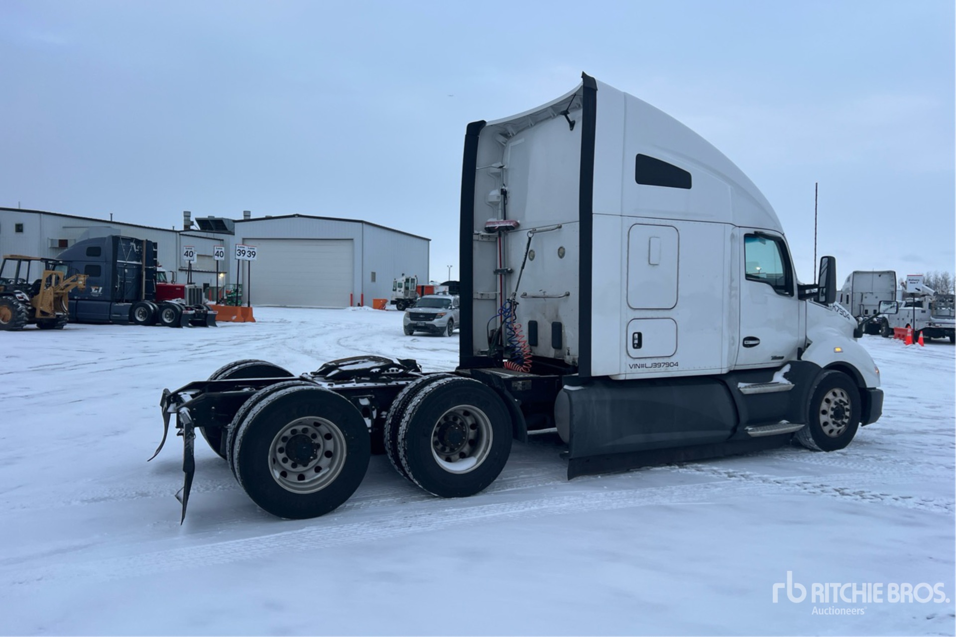 General Appearance with Picture, Right Rear Corner