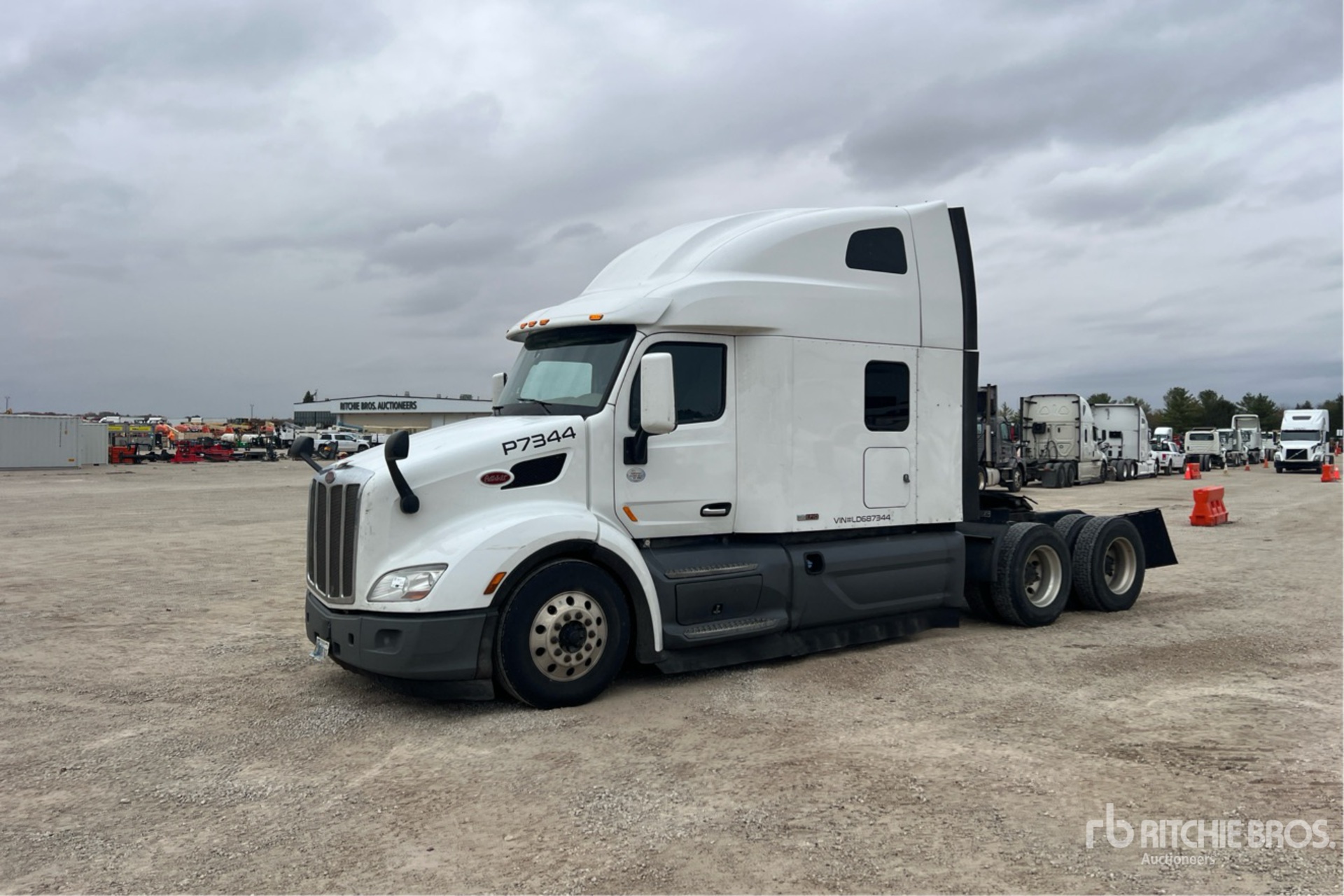 General Appearance with Picture, Left Front Corner