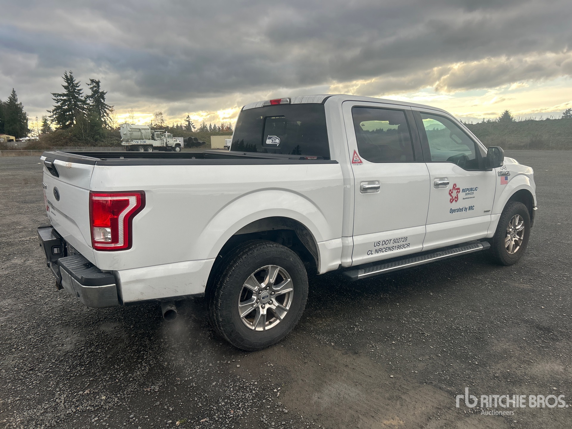 General Appearance with Picture, Right Rear Corner