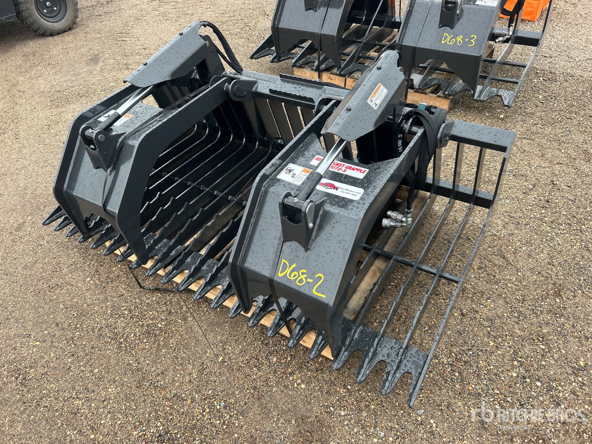 General Appearance with Foto, angolo anteriore sinistro