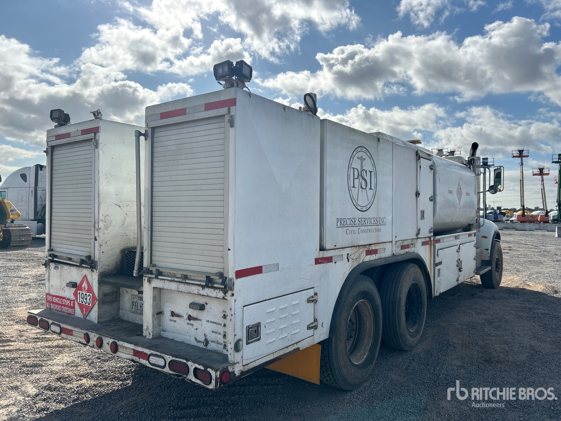 General Appearance with Bild, Ecke hinten rechts