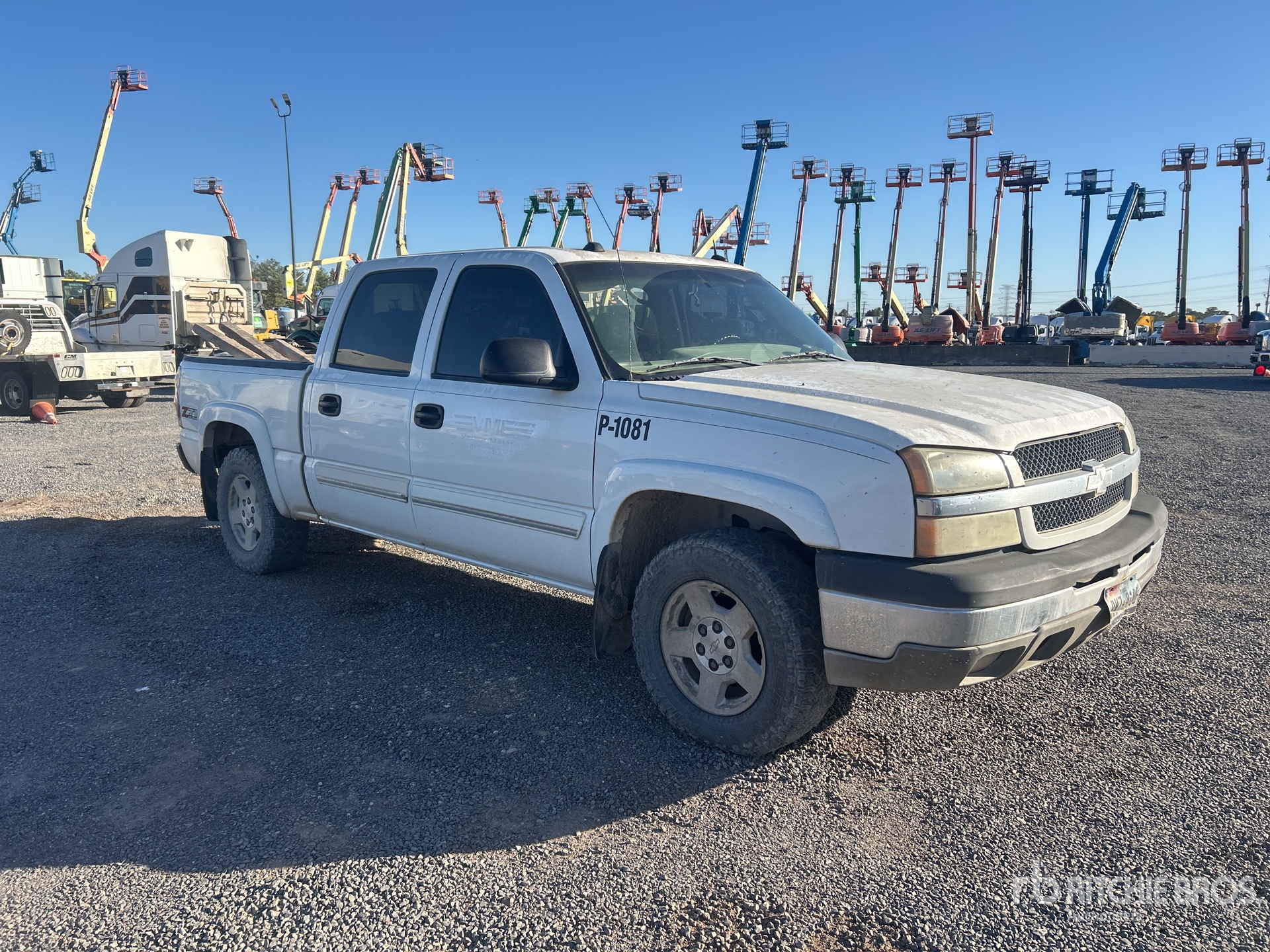 General Appearance with Picture, Right Front Corner