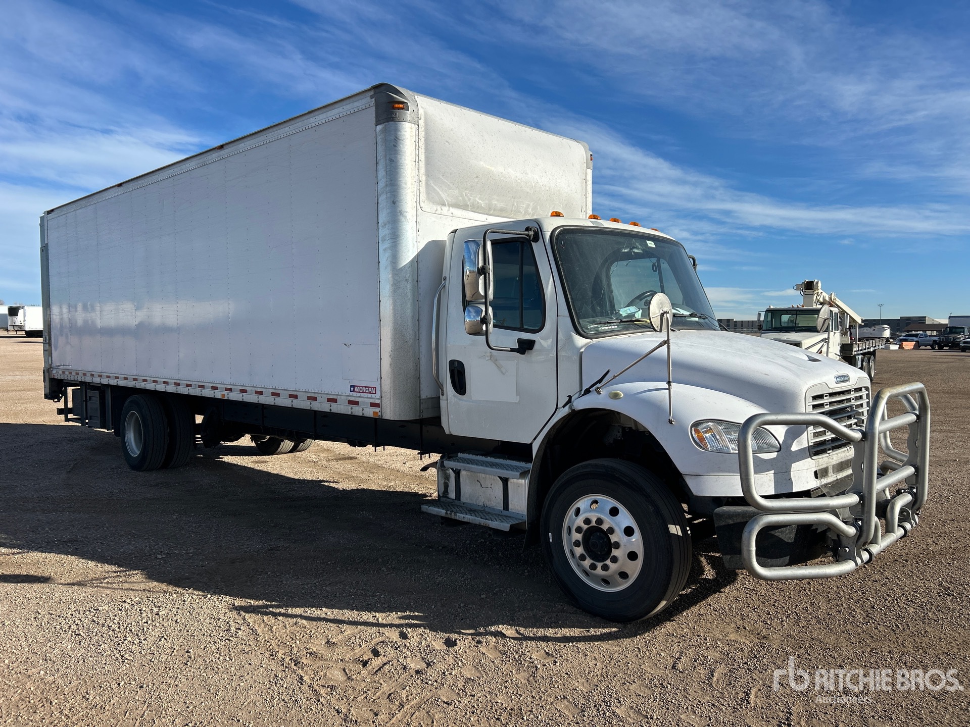 General Appearance with Bild, Ecke vorne rechts