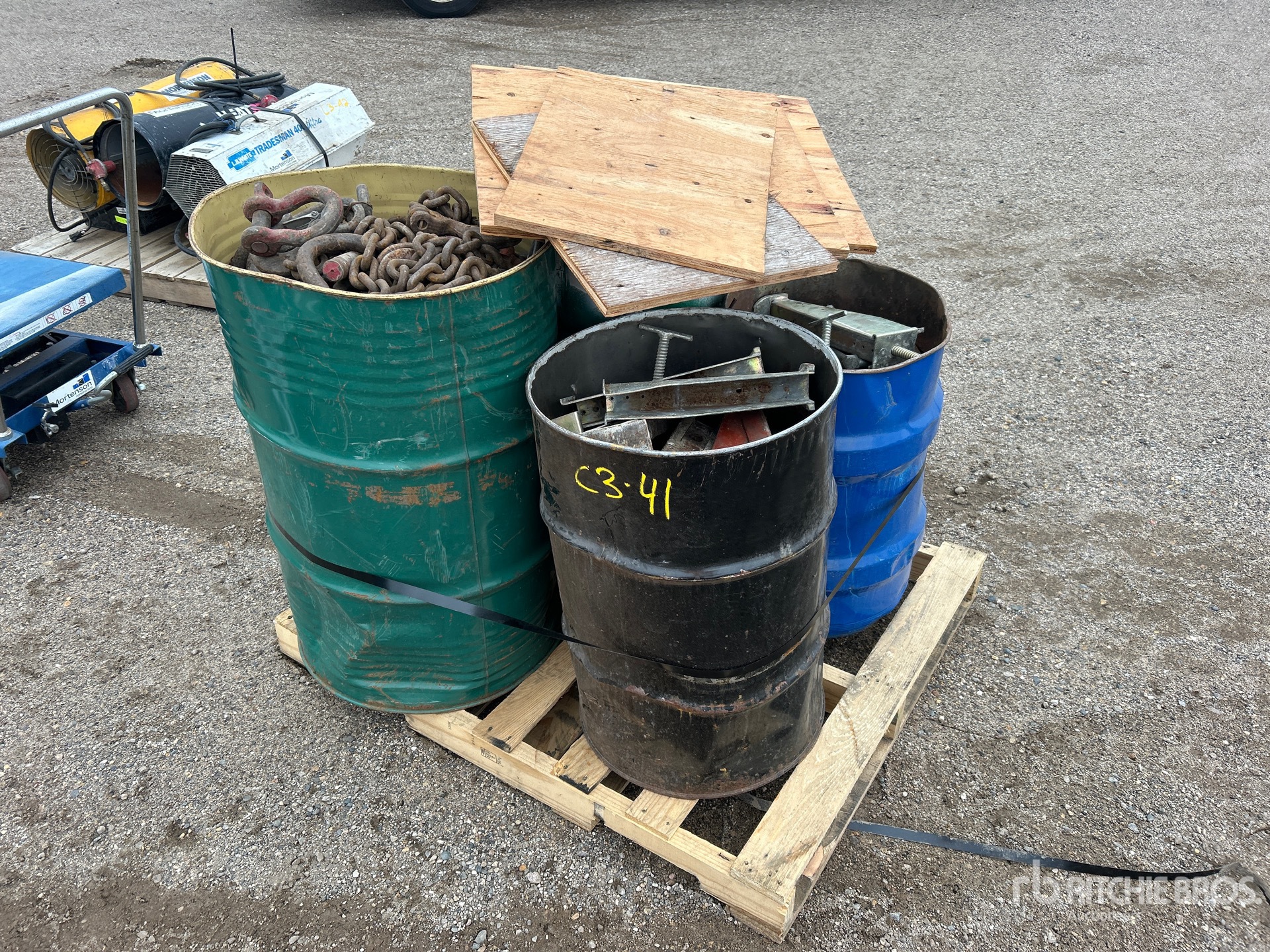 General Appearance with Picture, Left Front Corner