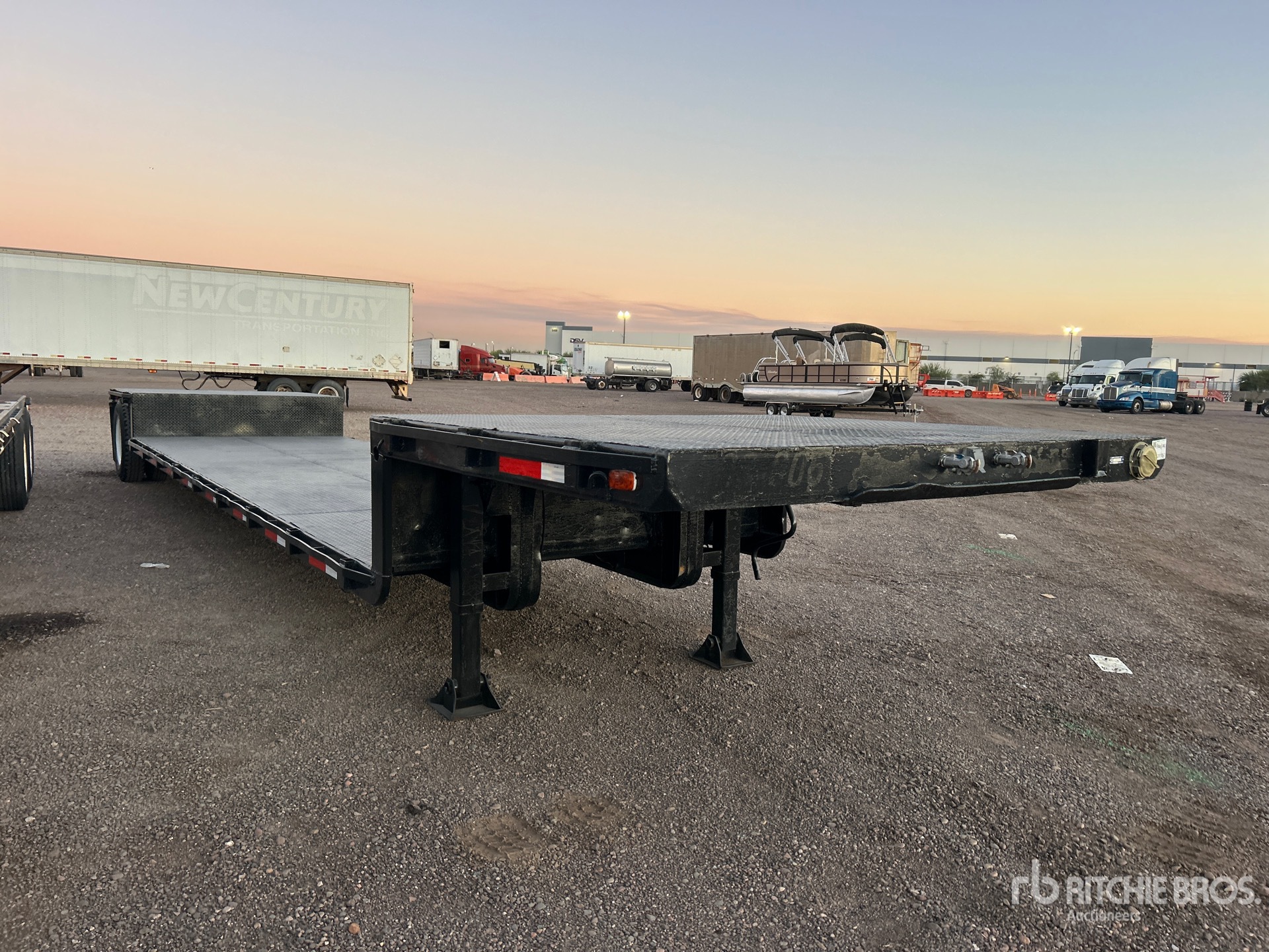 General Appearance with Bild, Ecke vorne rechts