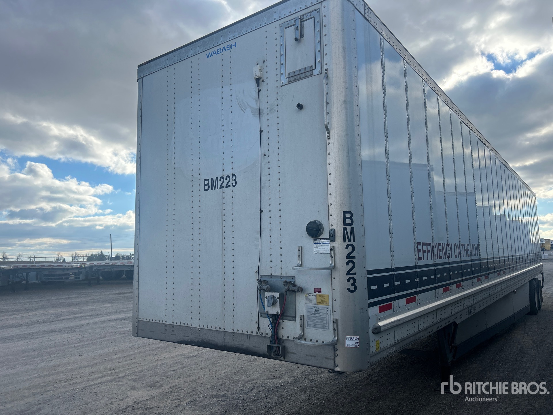 General Appearance with Bild, Ecke vorne links