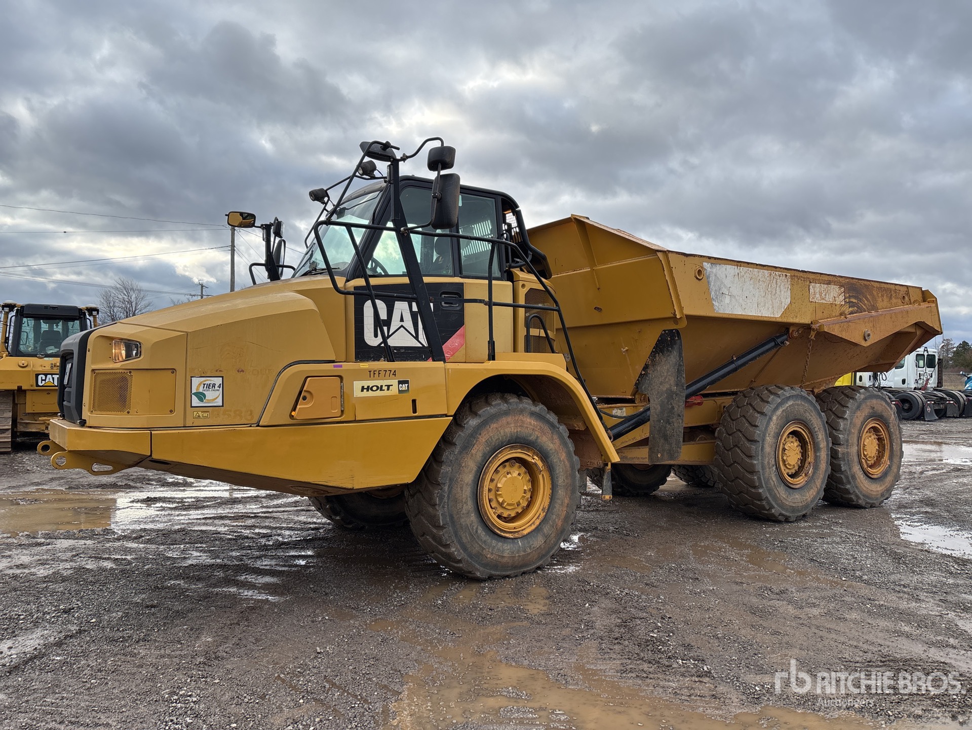 General Appearance with Picture, Left Front Corner