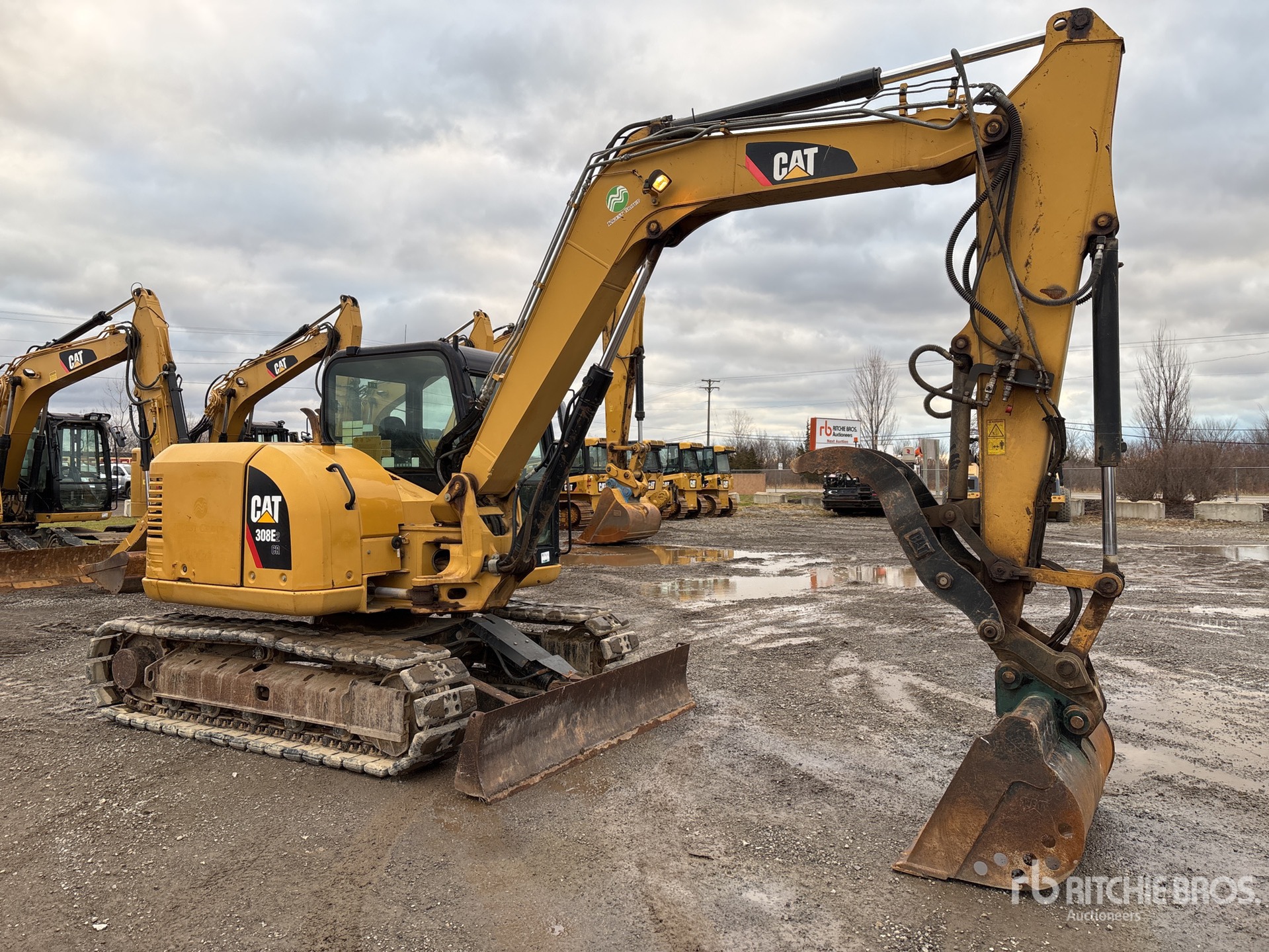 General Appearance with Picture, Right Front Corner