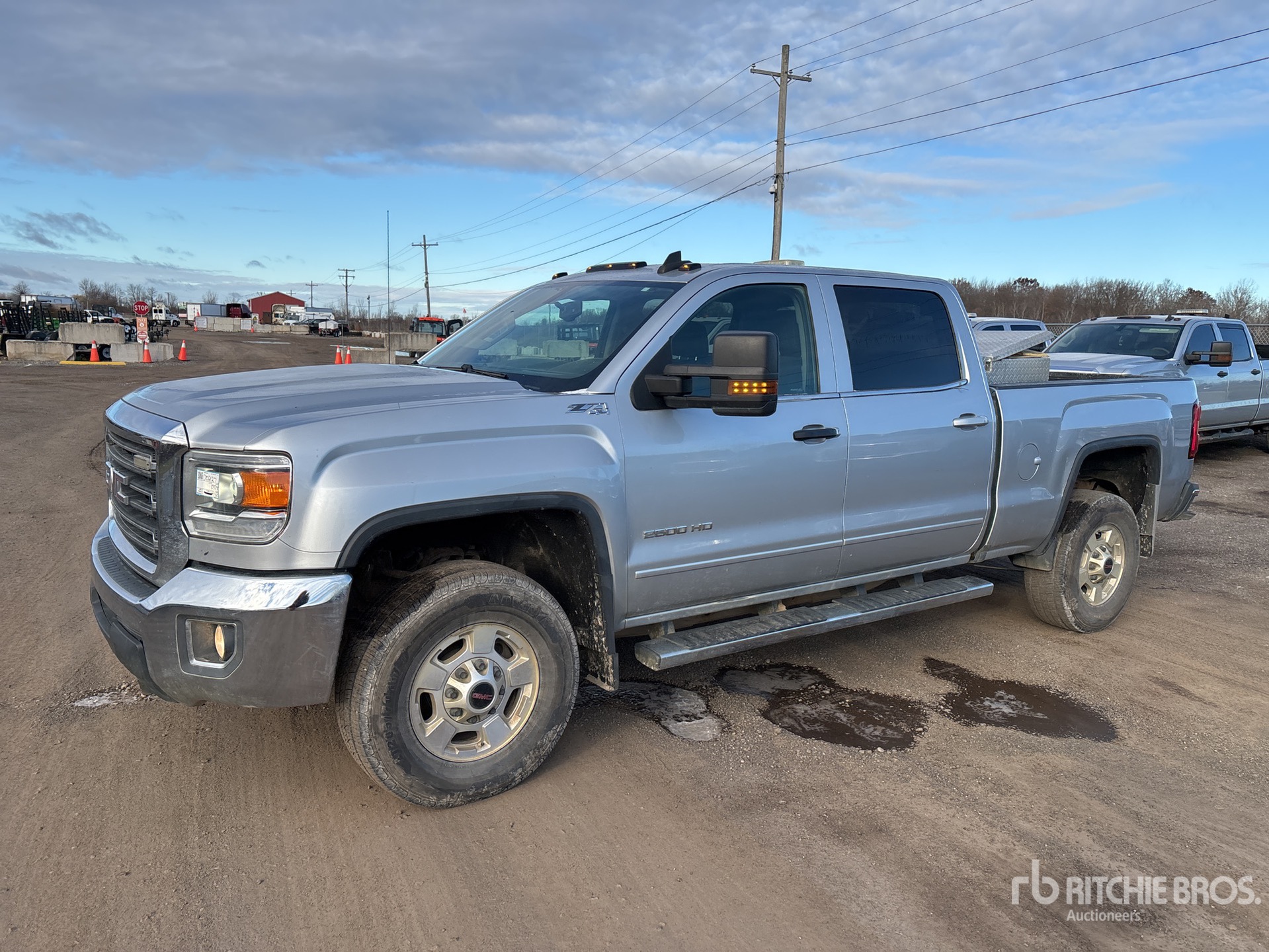 General Appearance with Picture, Left Front Corner