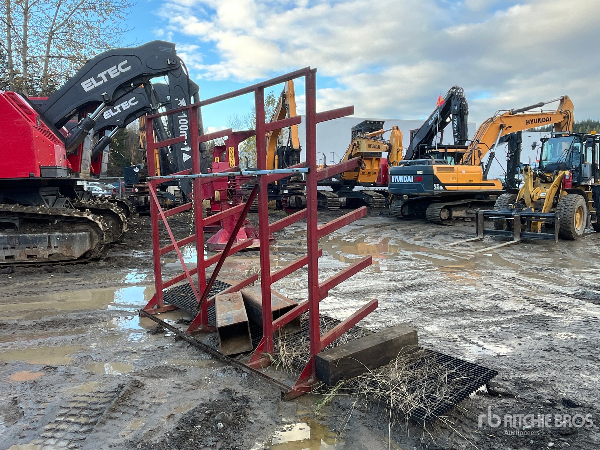 General Appearance with Foto, angolo anteriore sinistro