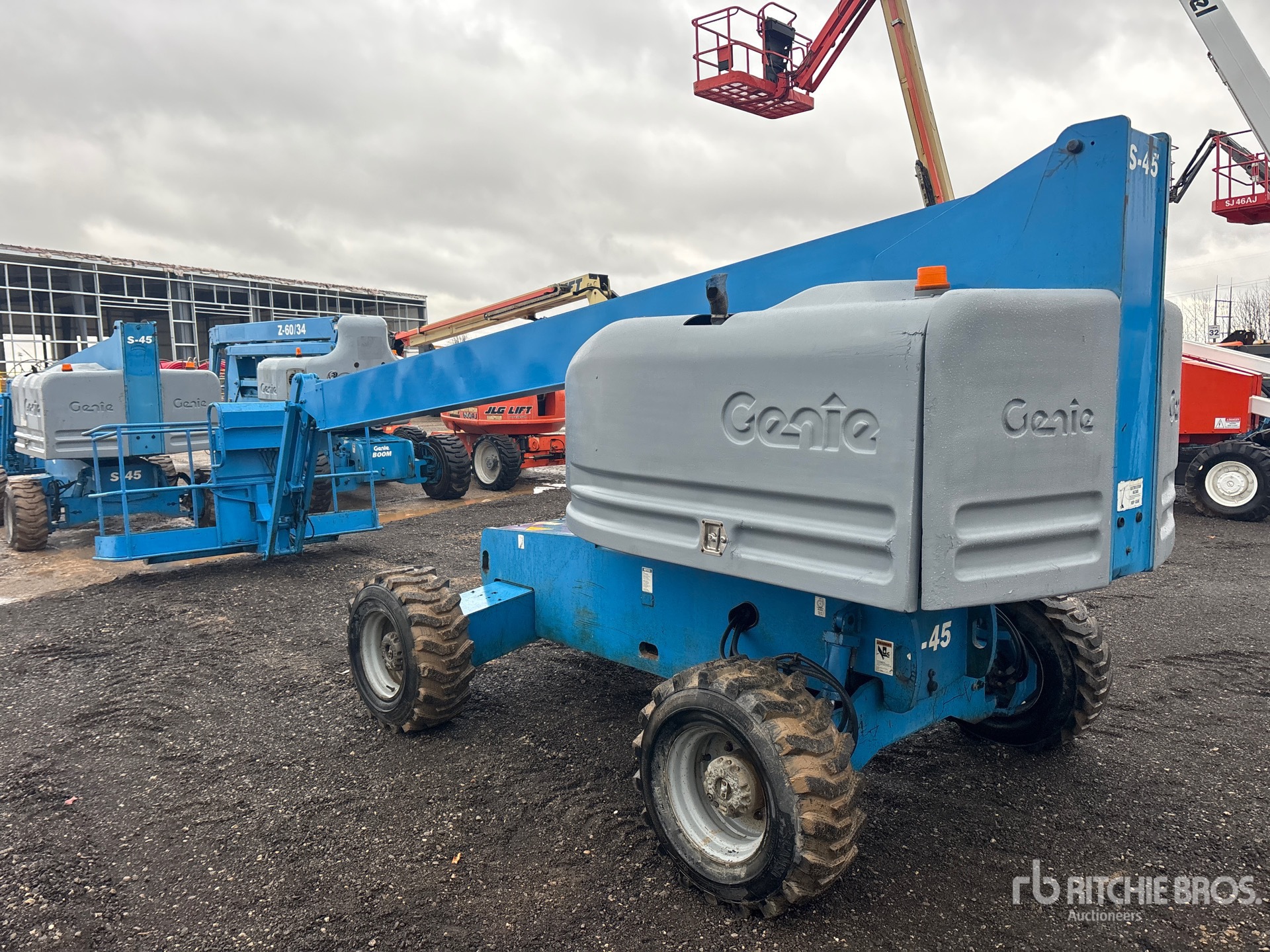 General Appearance with Picture, Left Rear Corner