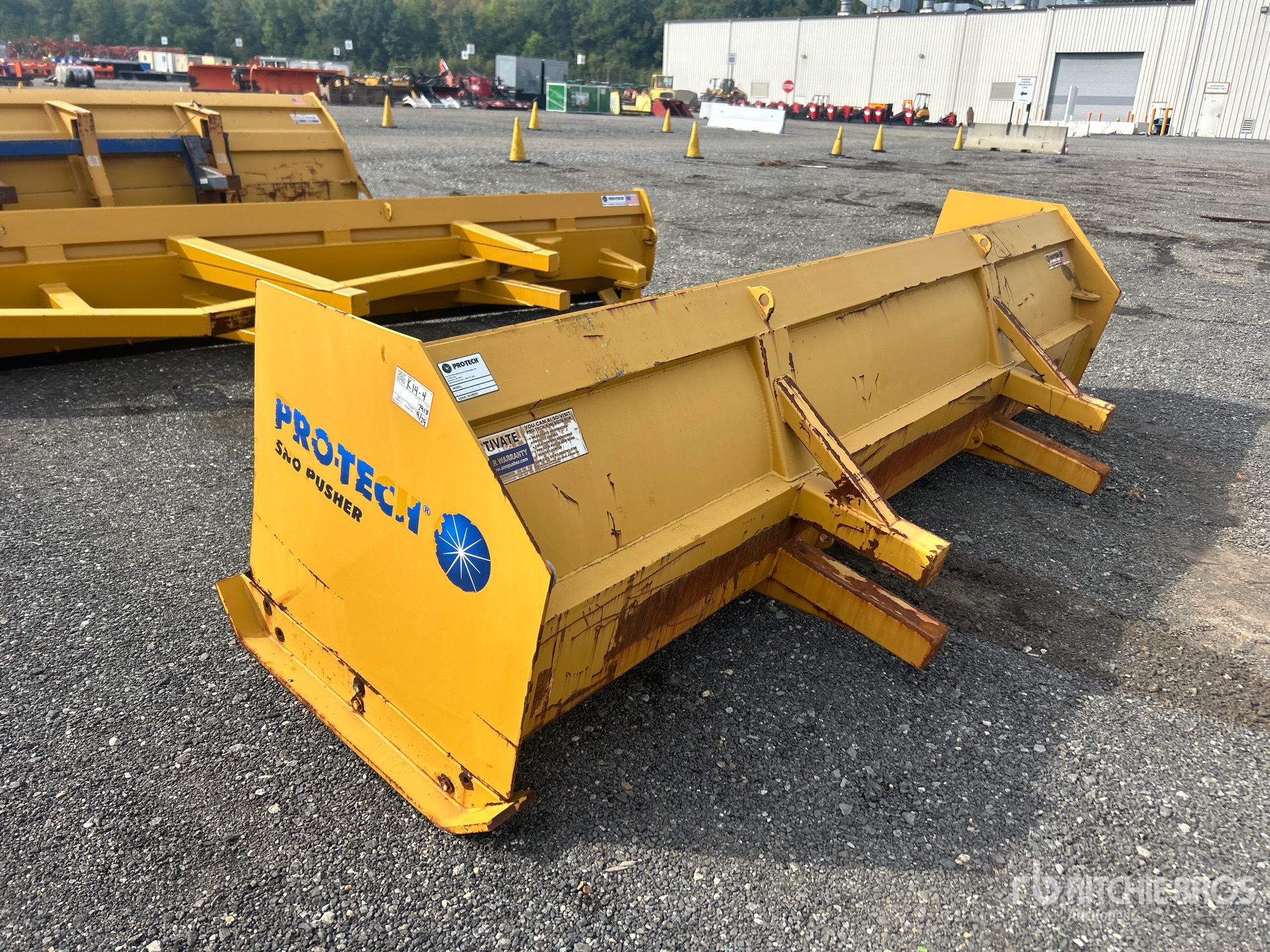 General Appearance with Imagen: esquina trasera izquierda