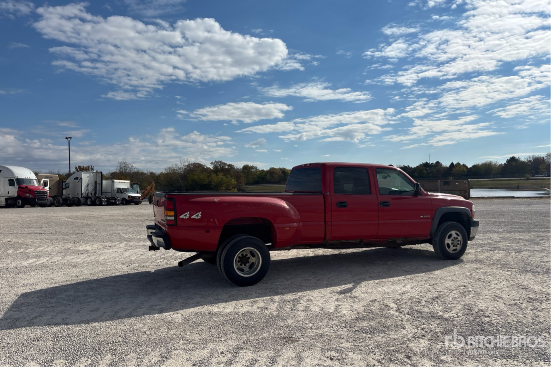 Aspect général with Image, coin arrière droit