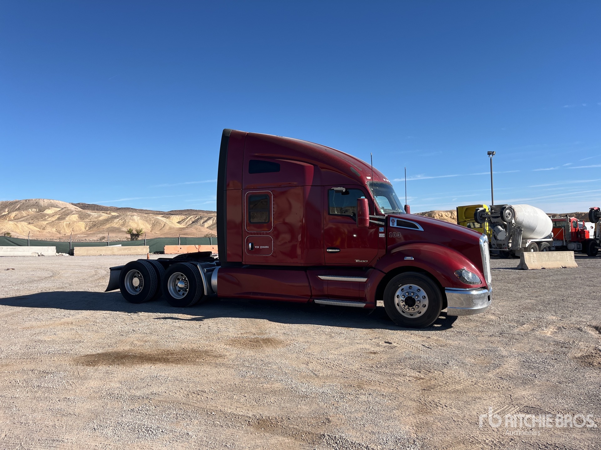 General Appearance with Picture, Right Front Corner