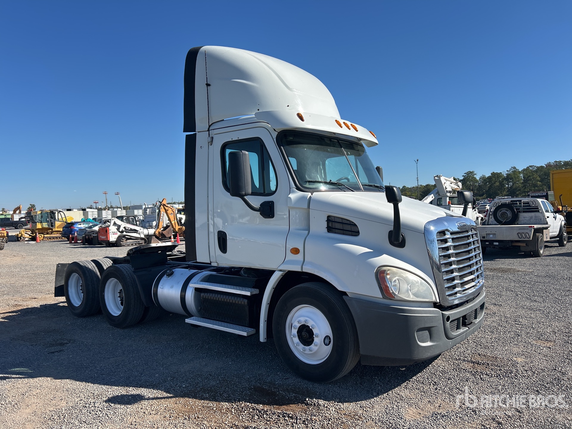 Aspect général with Image, coin avant droit