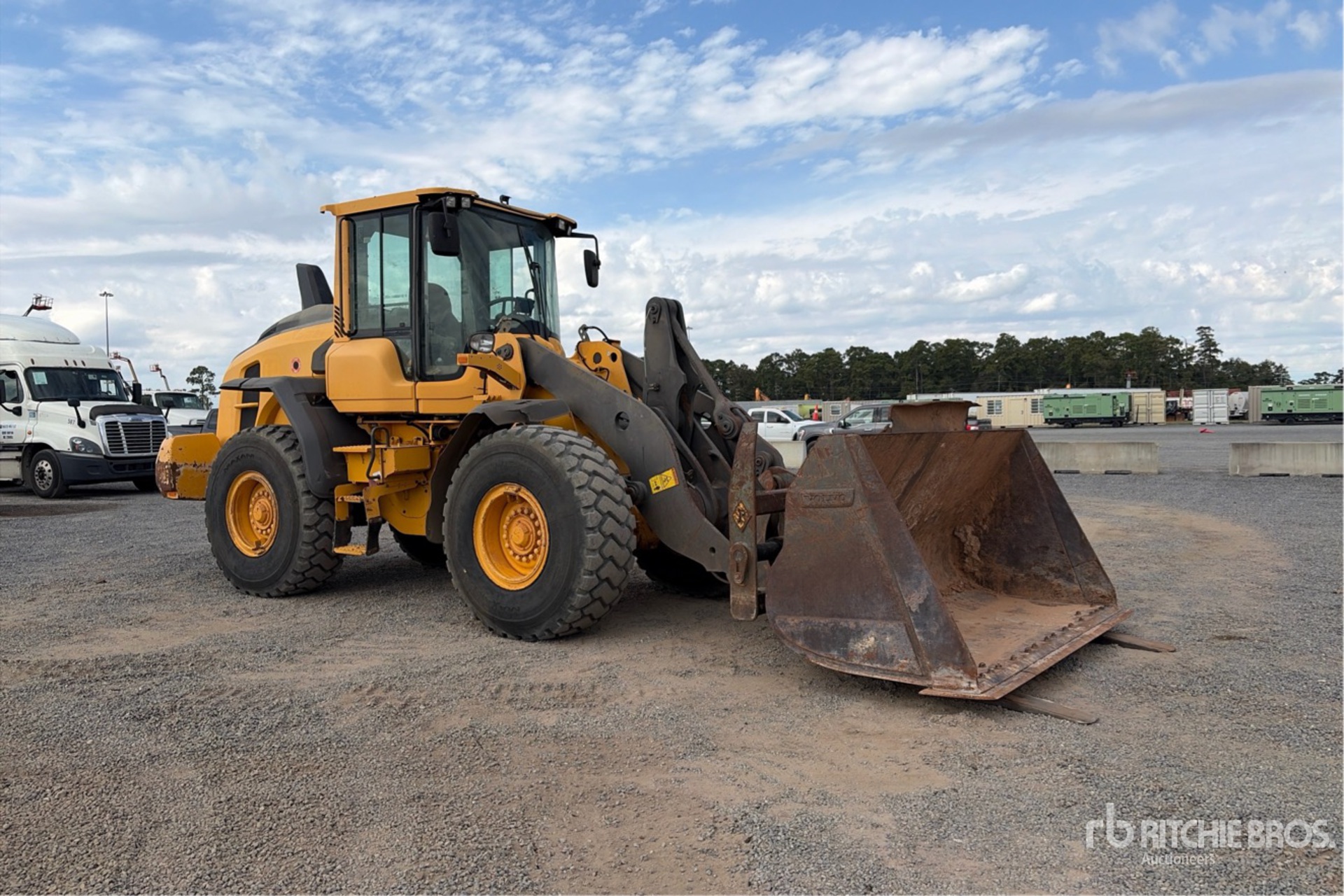 General Appearance with Bild, Ecke vorne rechts