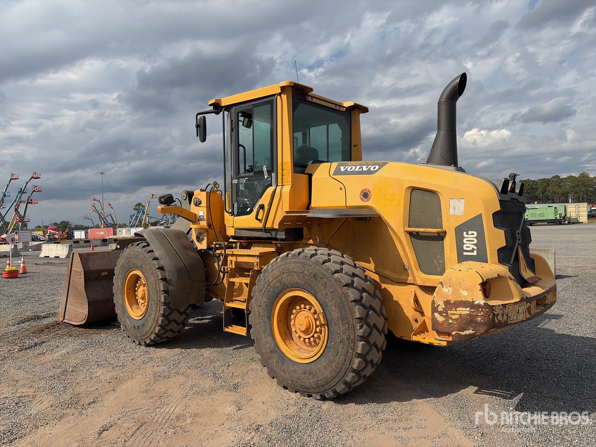 General Appearance with Picture, Left Rear Corner