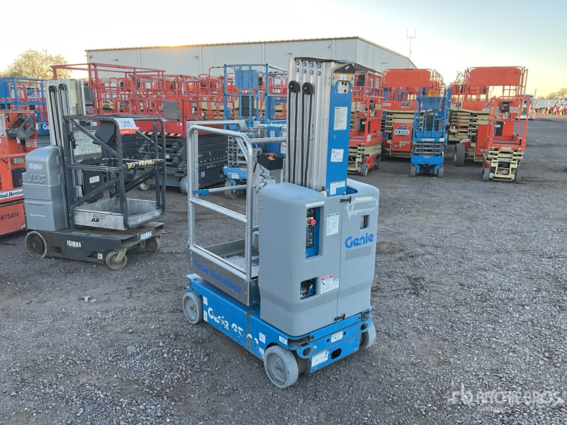 Aspect général with Image, coin arrière gauche