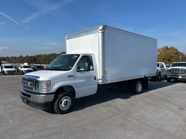 2025 Ford E-450 Super Duty Cargo Van (Unused)