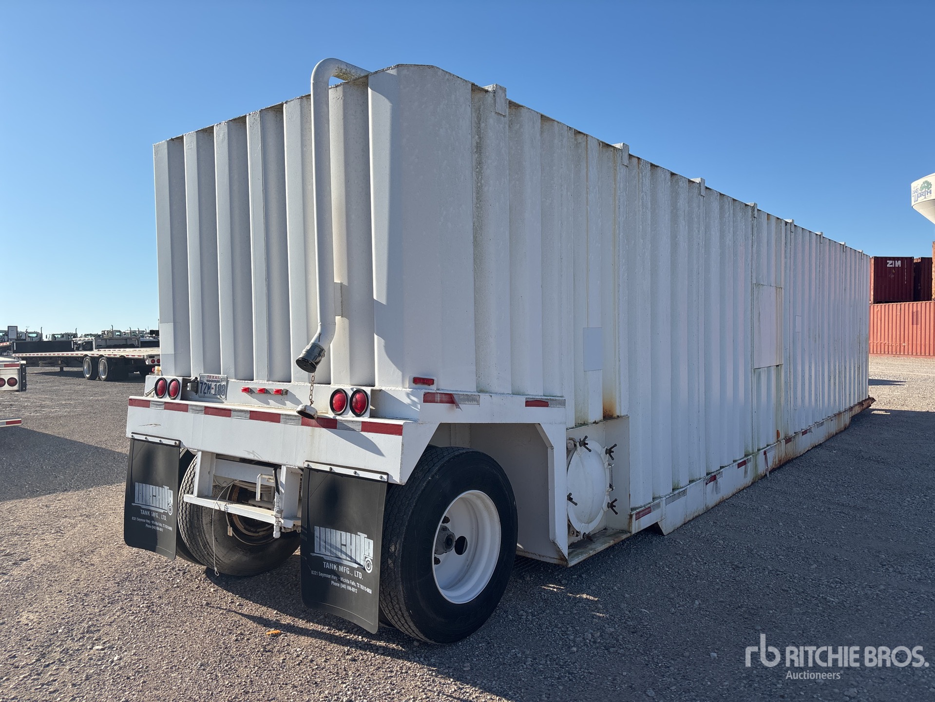 General Appearance with Bild, Ecke hinten rechts