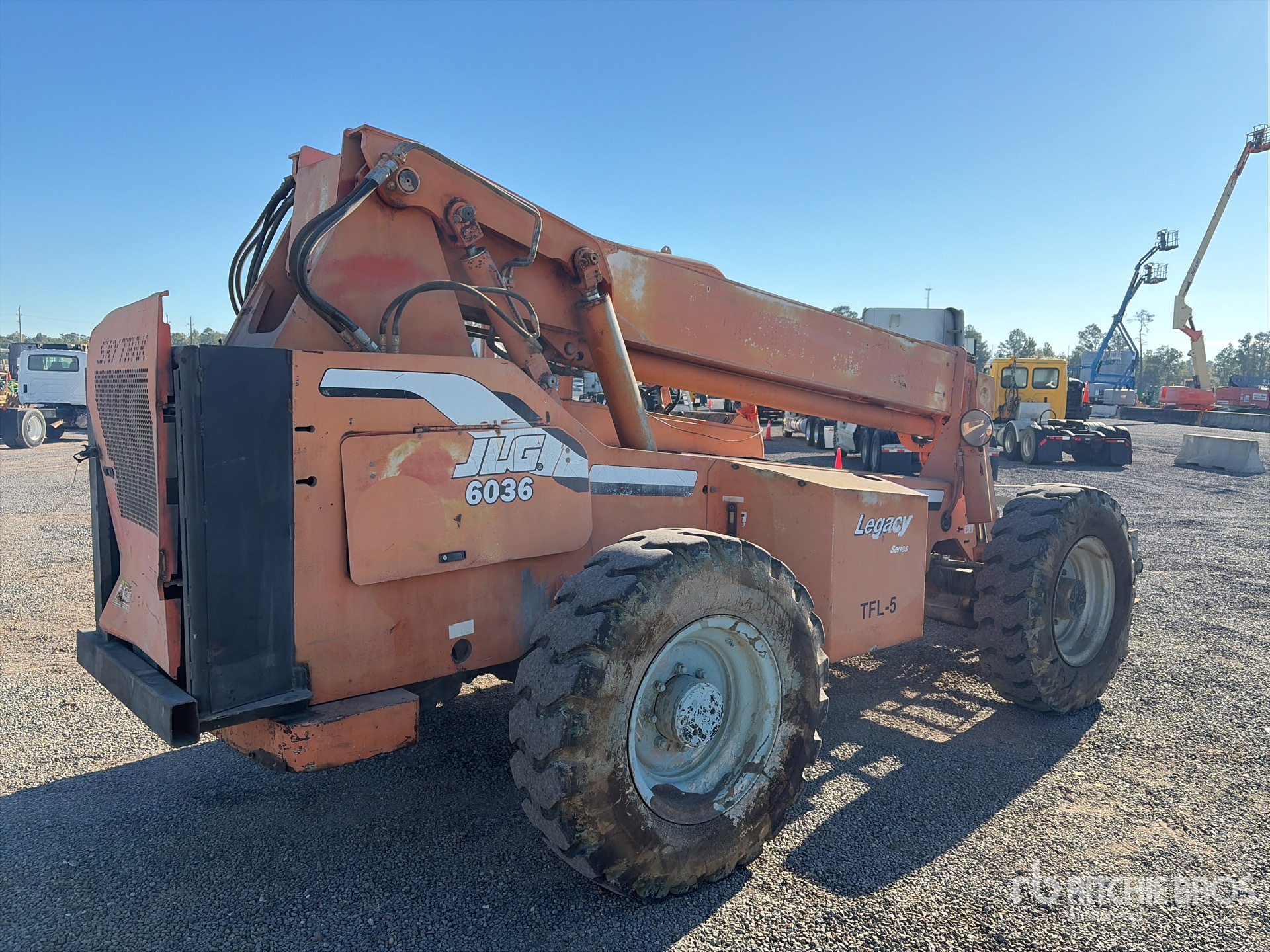 General Appearance with Foto, angolo anteriore sinistro