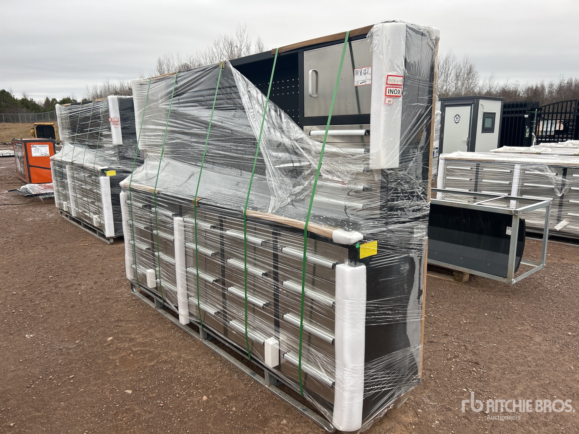 General Appearance with Picture, Left Front Corner