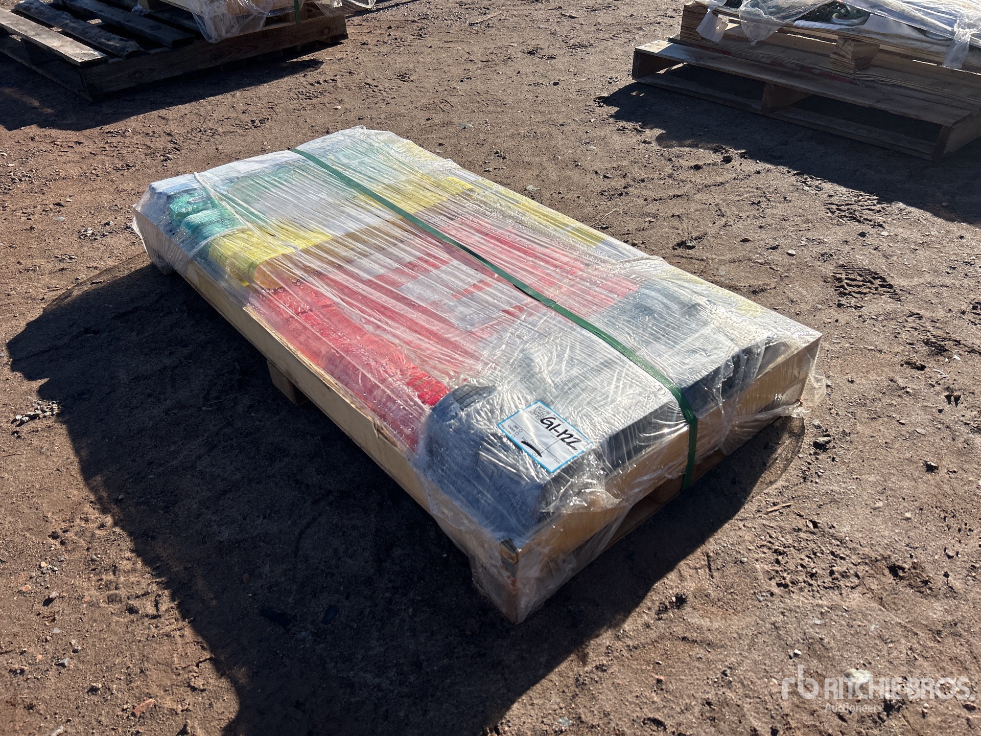 General Appearance with Foto, angolo anteriore sinistro