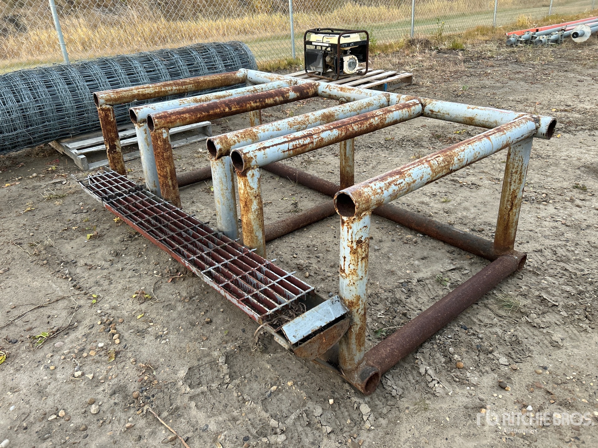 General Appearance with Foto, angolo anteriore sinistro