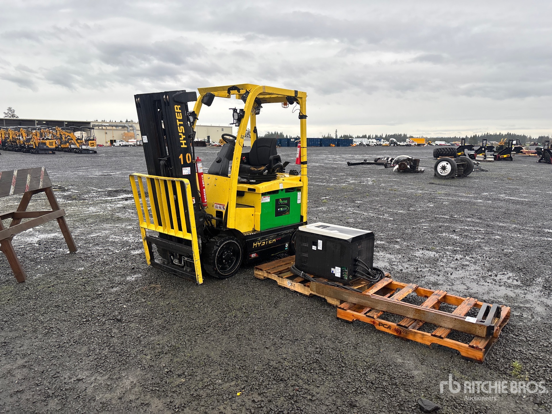 General Appearance with Picture, Left Front Corner