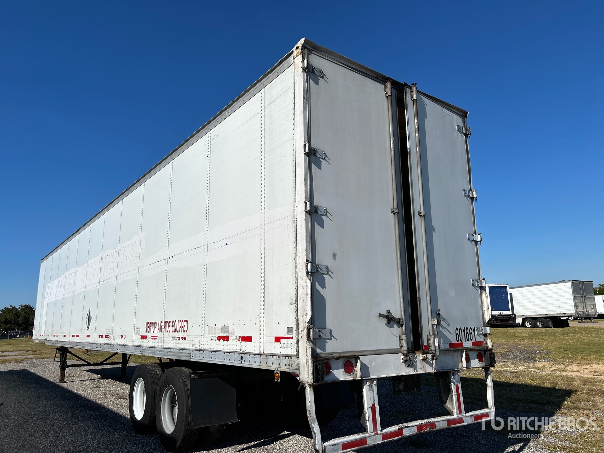 General Appearance with Imagen: esquina trasera izquierda